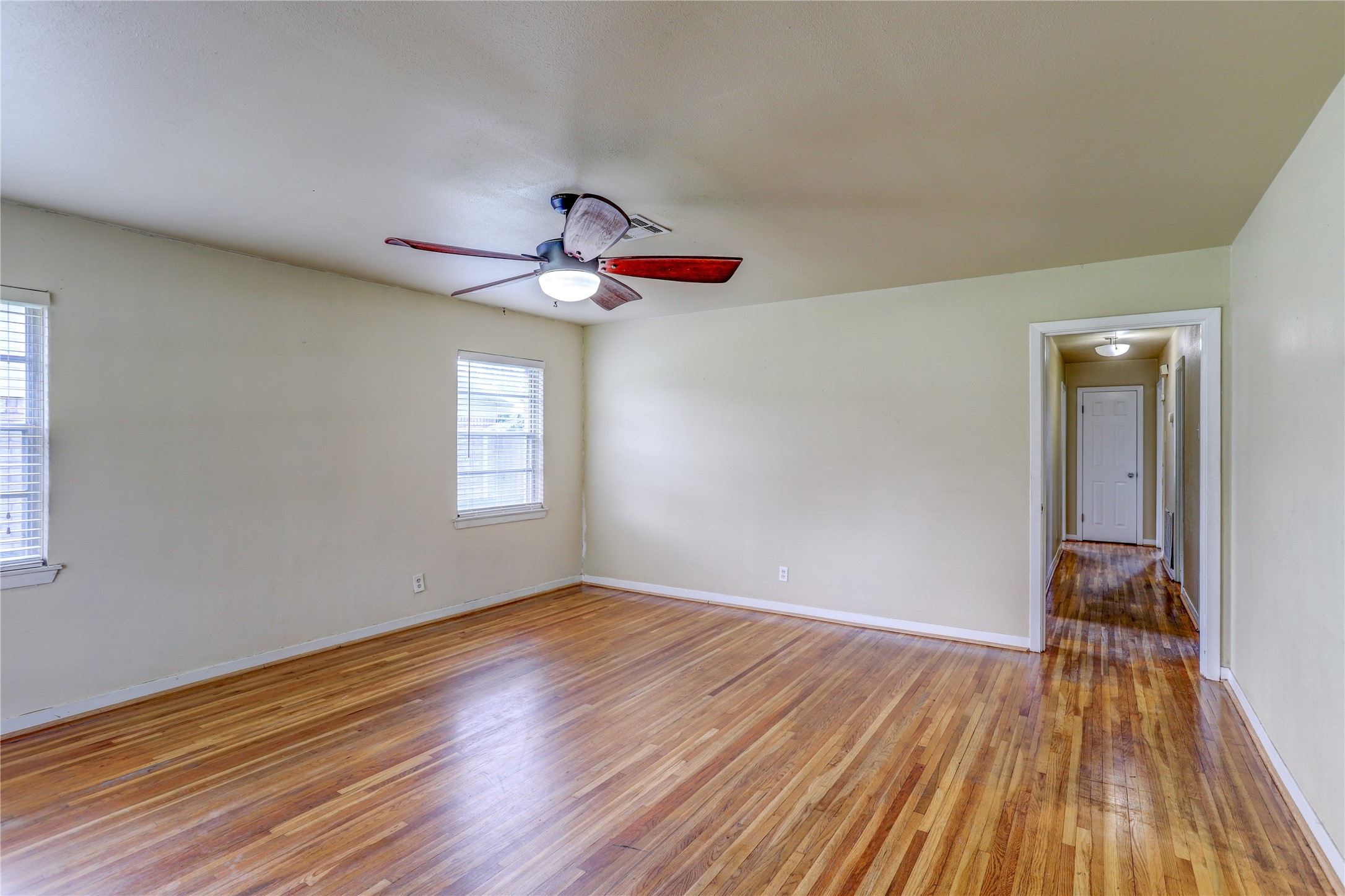 9207 Colleen Road Property Photo 5