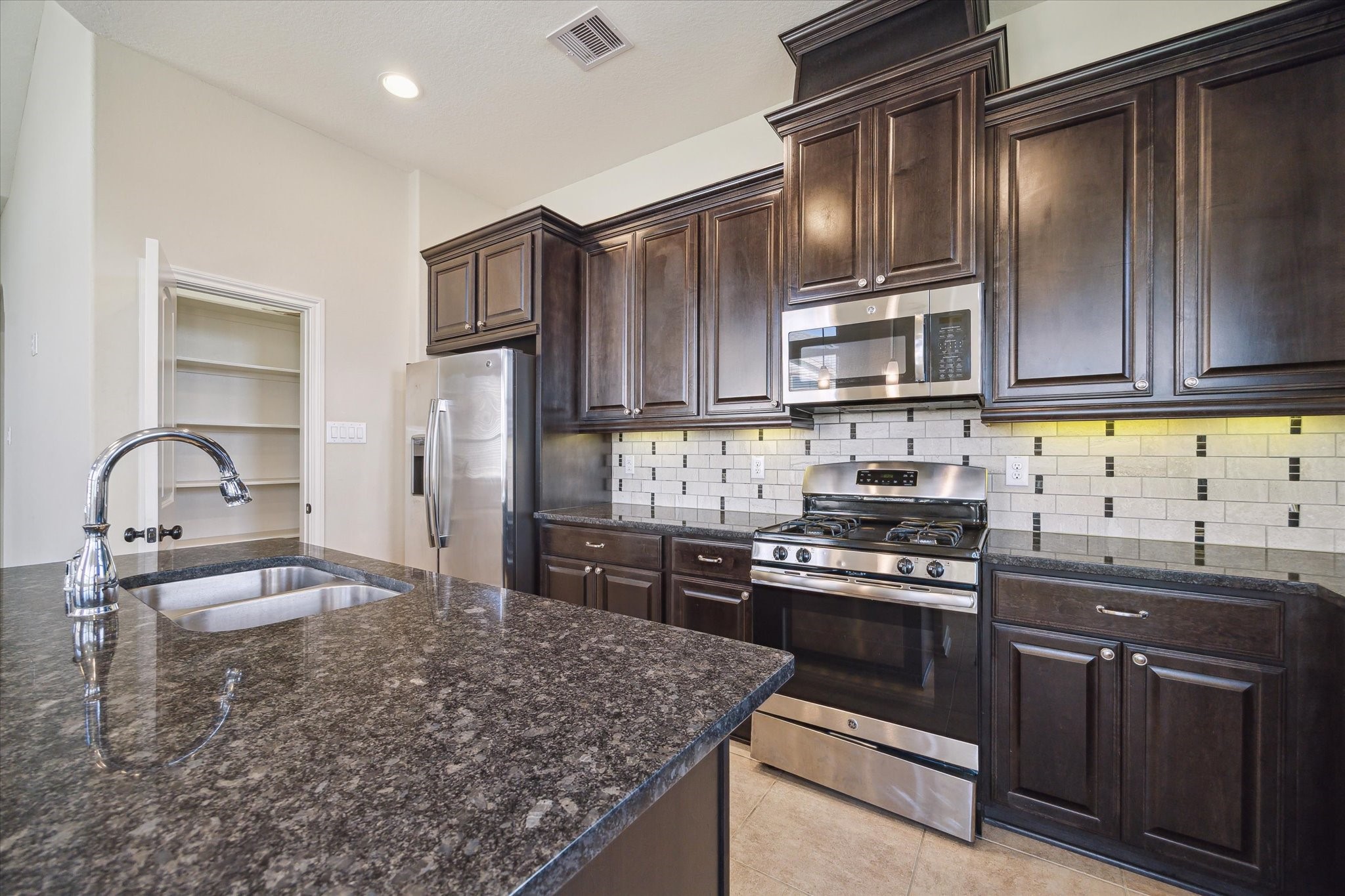 12247 Stellano Lane Property Photo 9