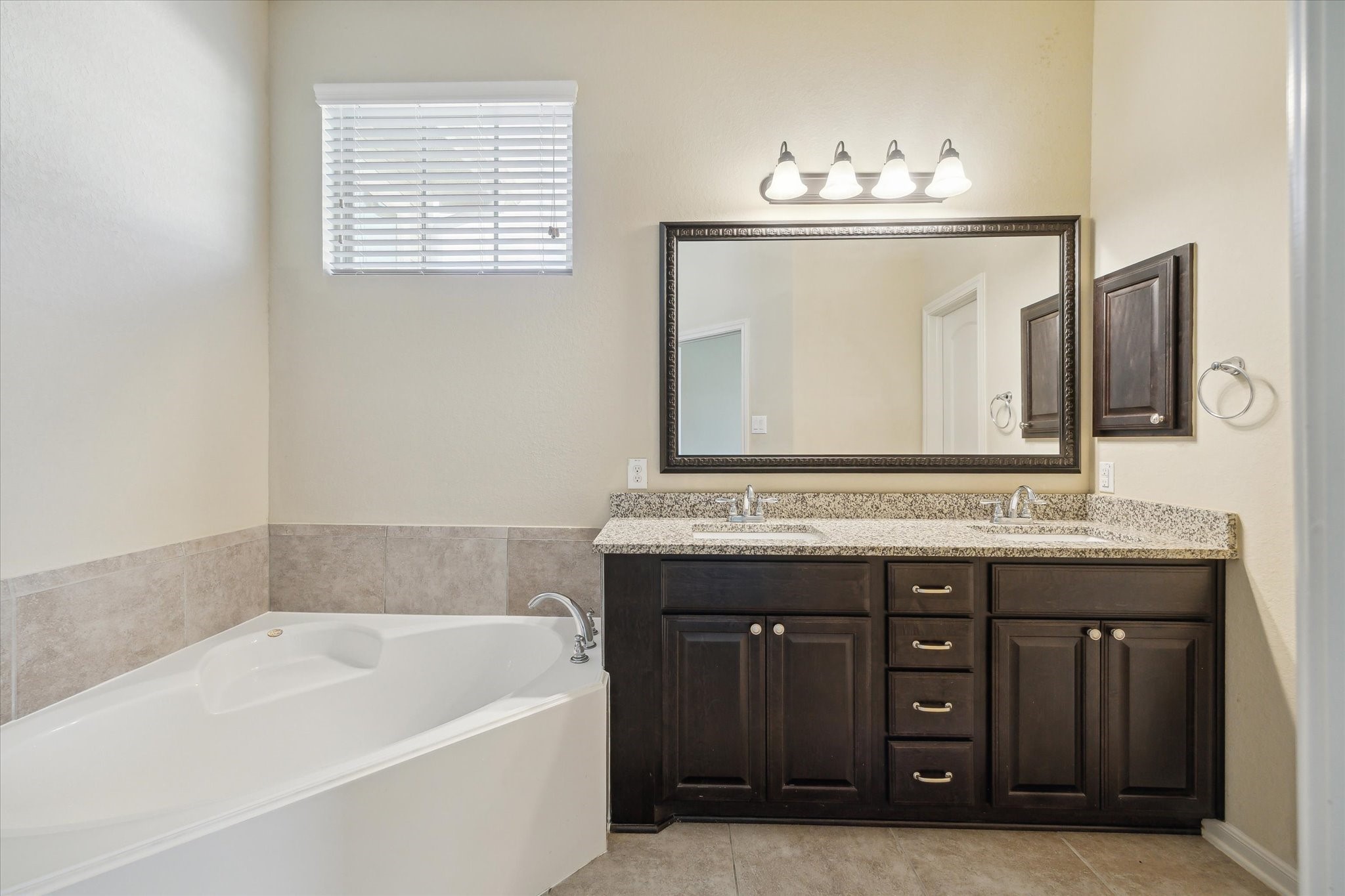 12247 Stellano Lane Property Photo 22