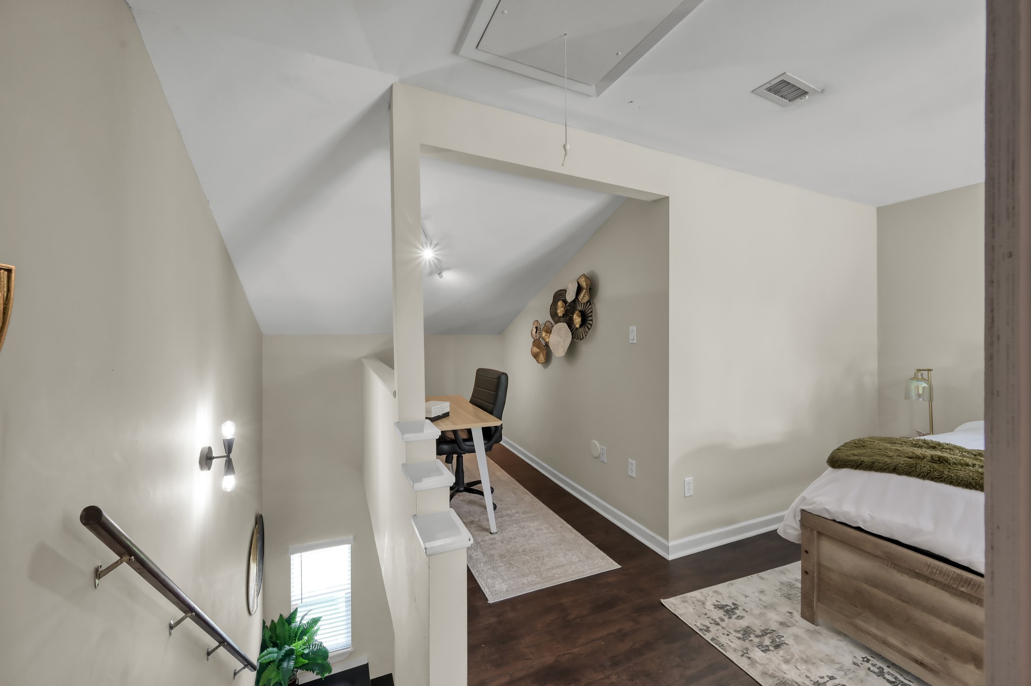 763 Worthshire Street Property Photo 28