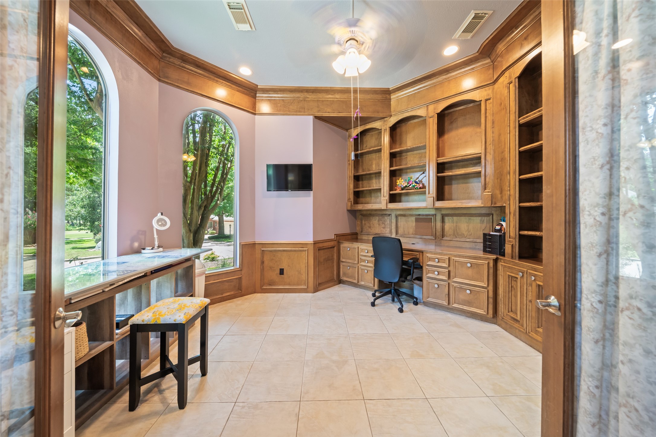 8 Hidden Creek Lane Property Photo 5