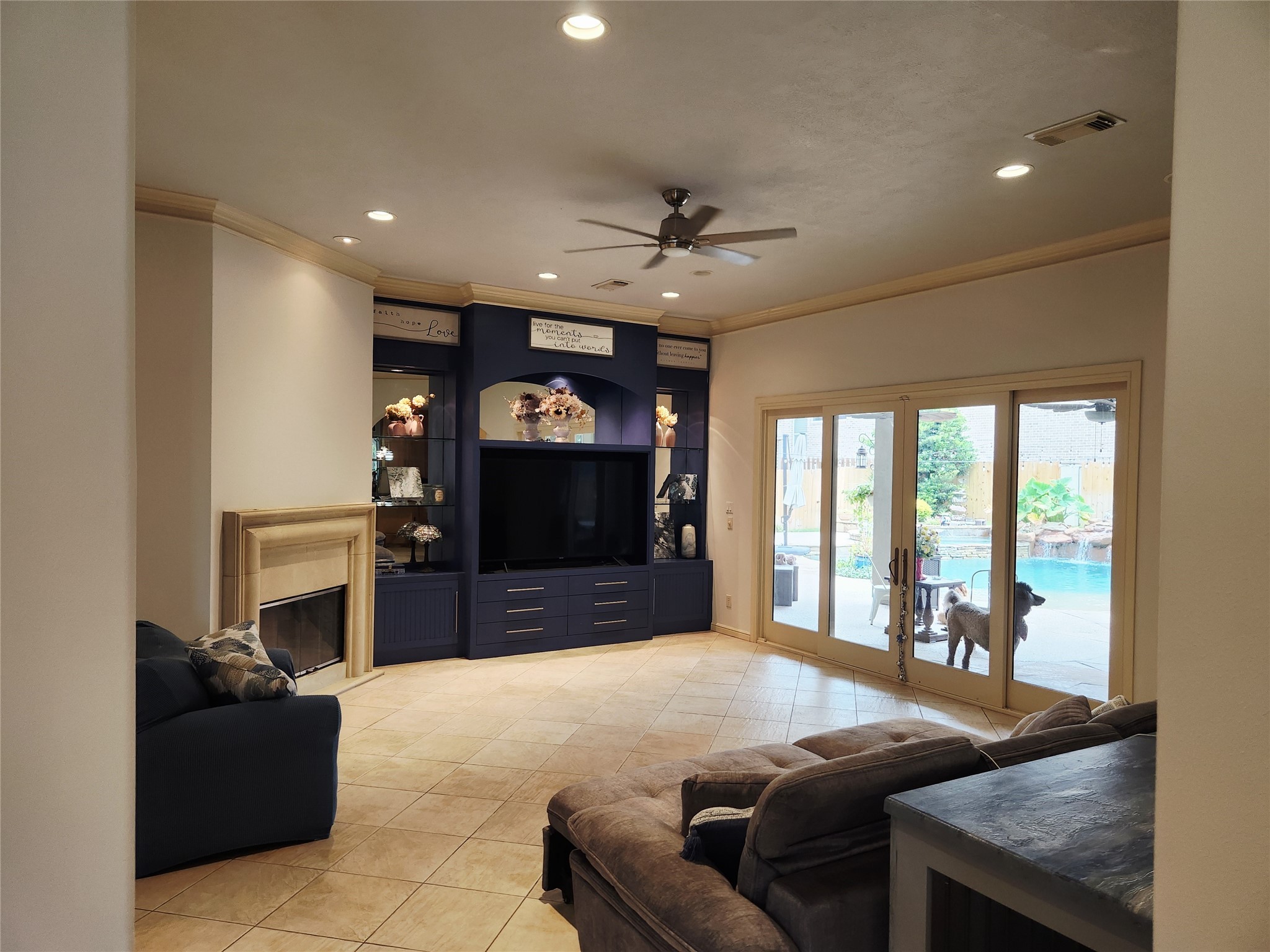 8 Hidden Creek Lane Property Photo 7