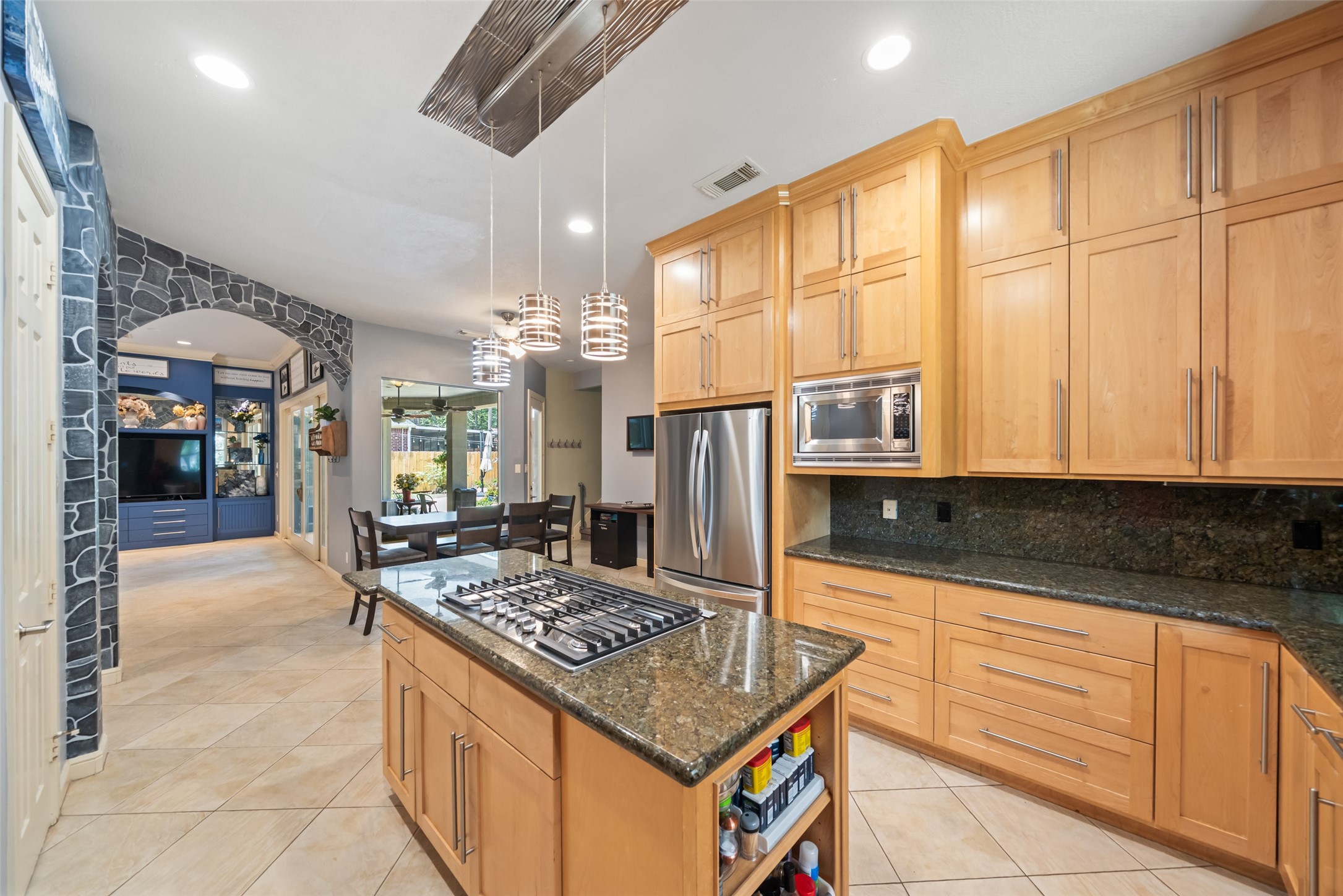 8 Hidden Creek Lane Property Photo 18