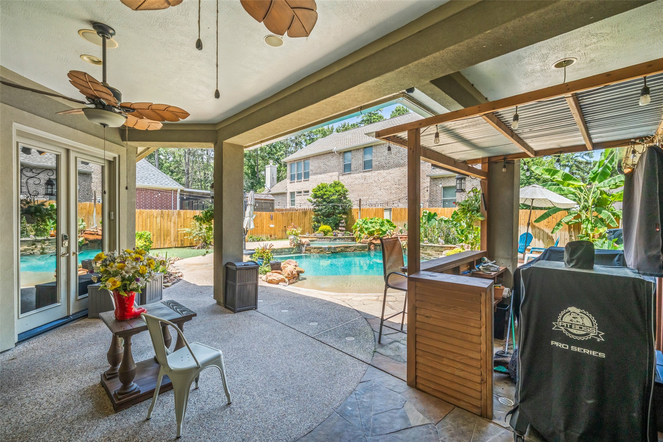 8 Hidden Creek Lane Property Photo 35