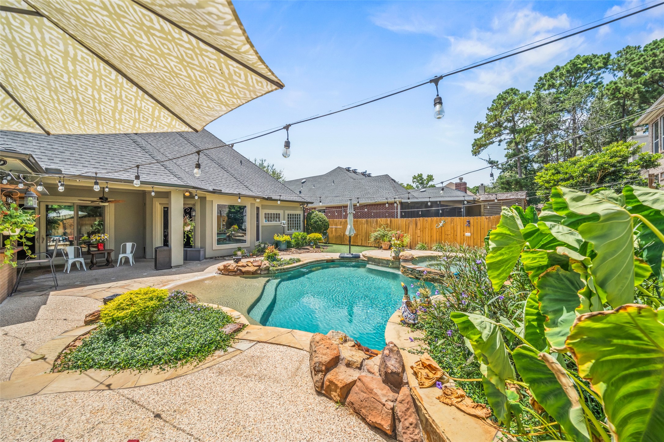 8 Hidden Creek Lane Property Photo 37