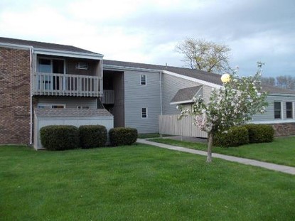 631 W Sycamore St Property Photo 4