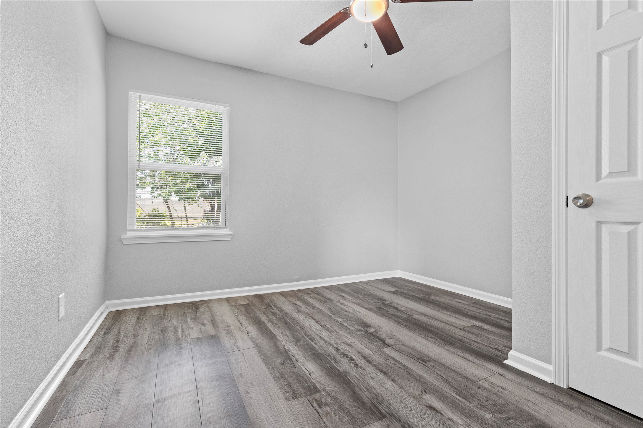 4838 Van Fleet Street Property Photo 8