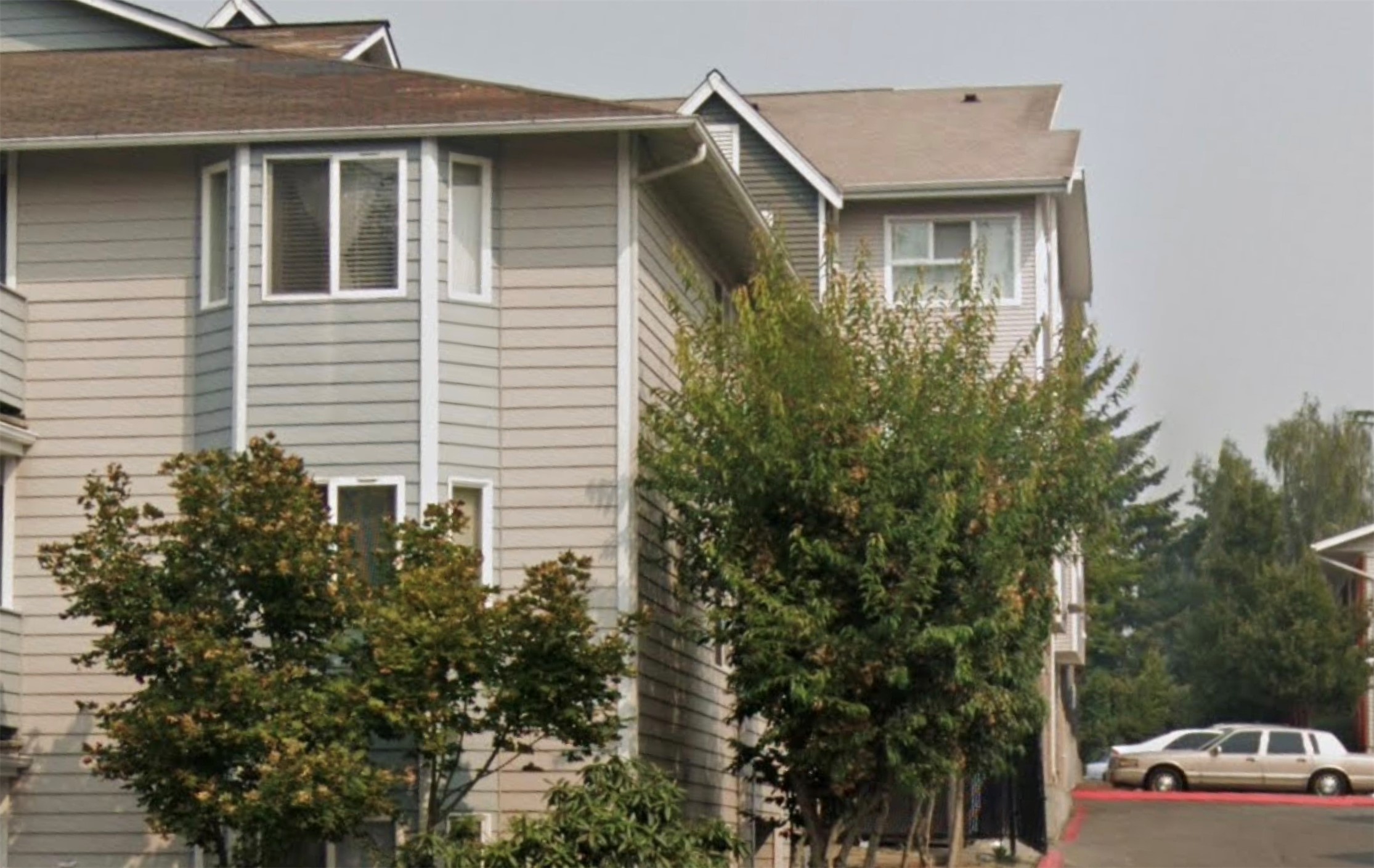 2505 Howard Avenue Property Photo 6
