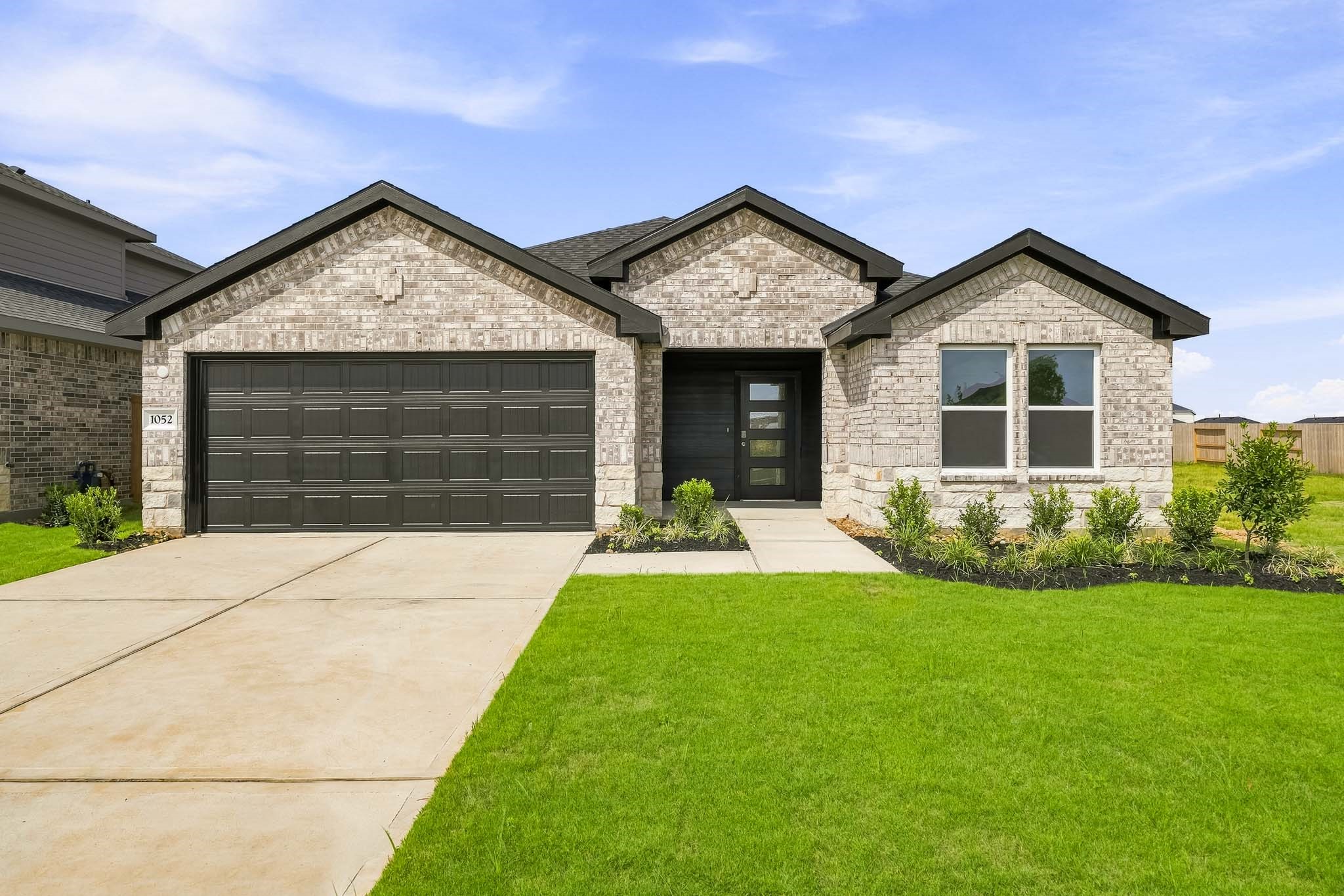 1052 Selene Sky Drive Property Photo 1