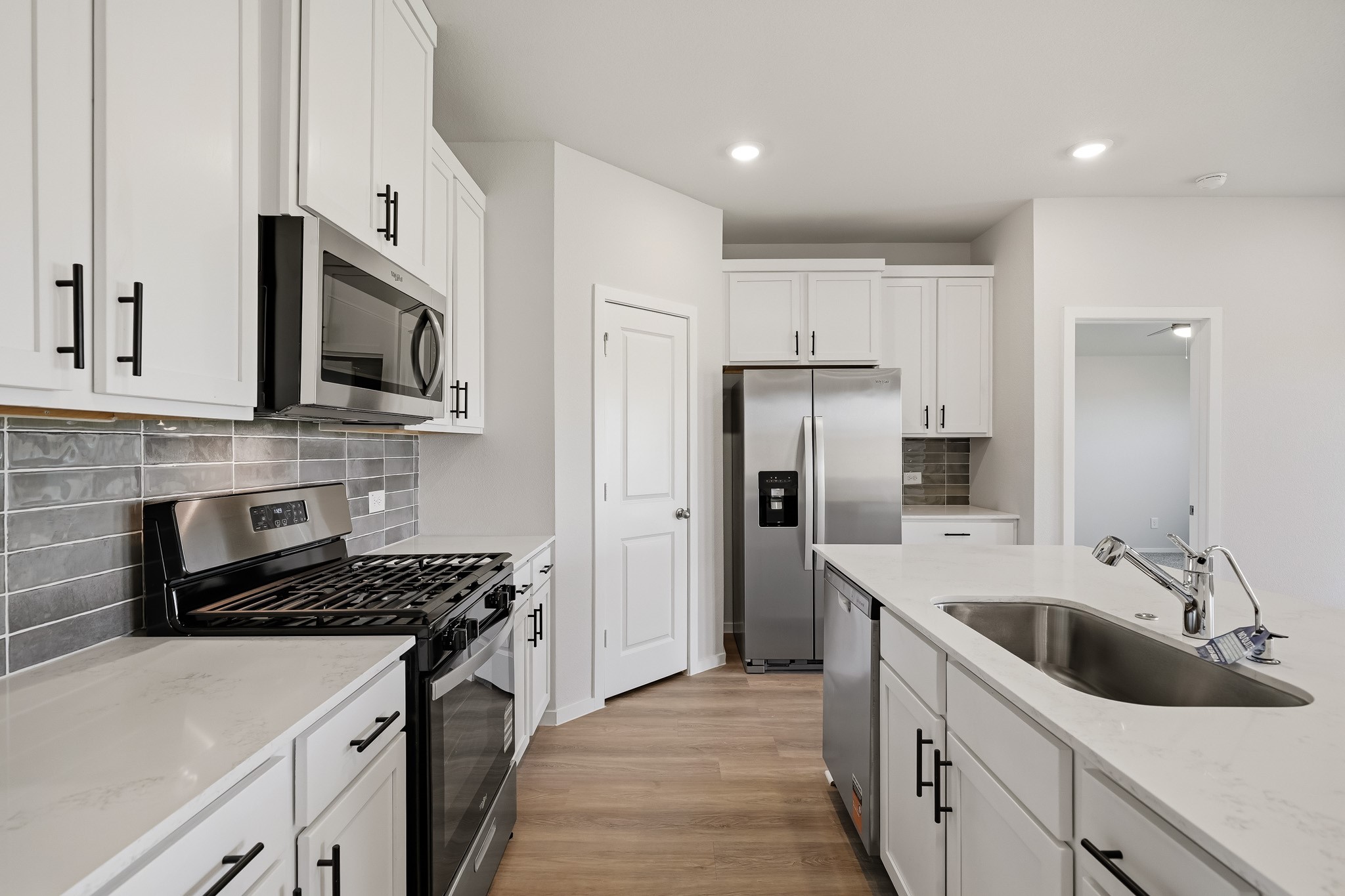 1052 Selene Sky Drive Property Photo 6