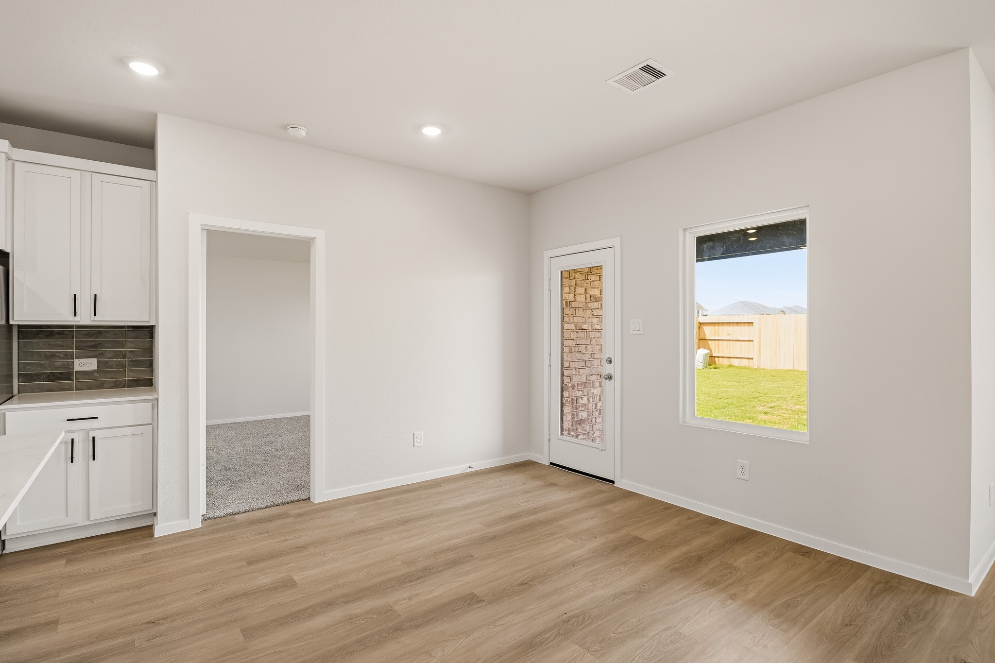 1052 Selene Sky Drive Property Photo 7