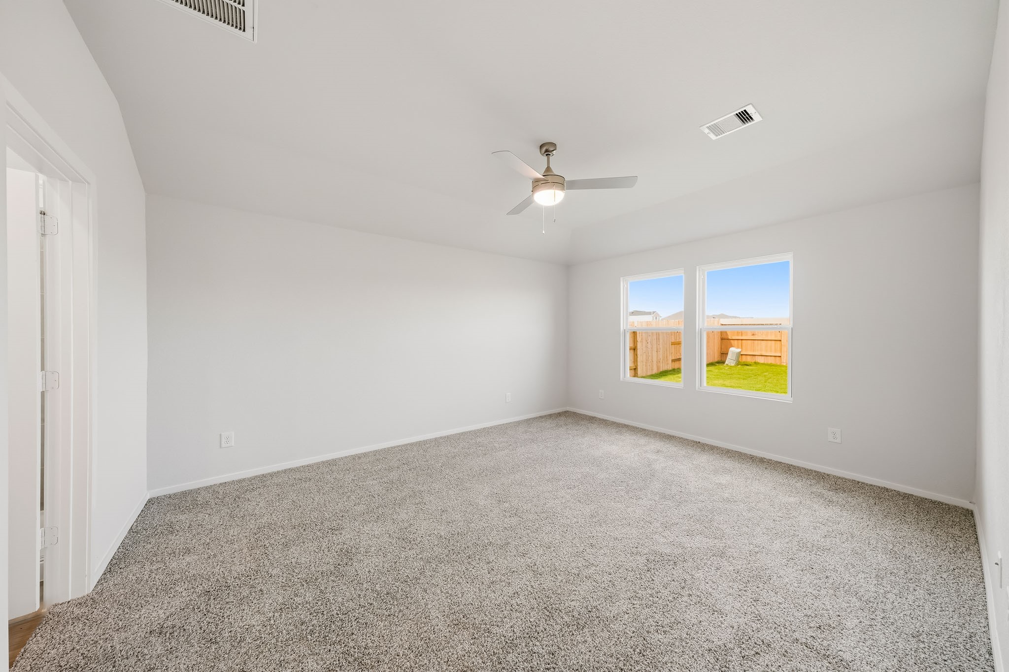 1052 Selene Sky Drive Property Photo 15