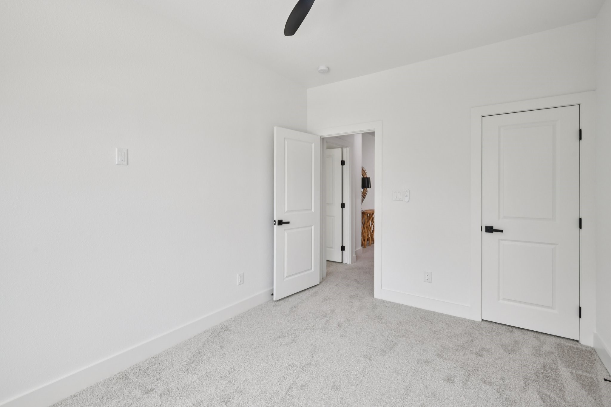 6806 Madrid Street Property Photo 32