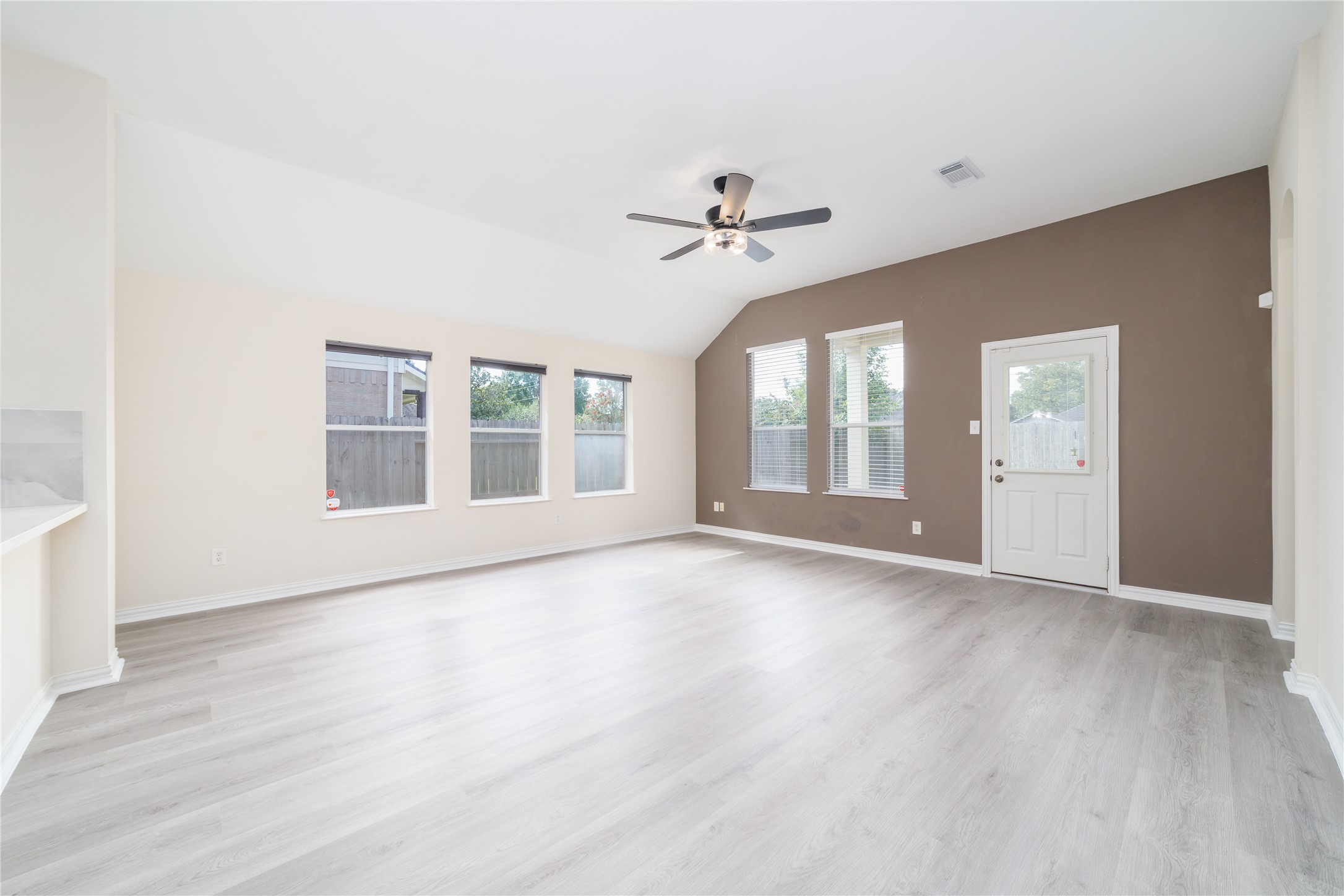 7111 Cornflower Lane Property Photo 8