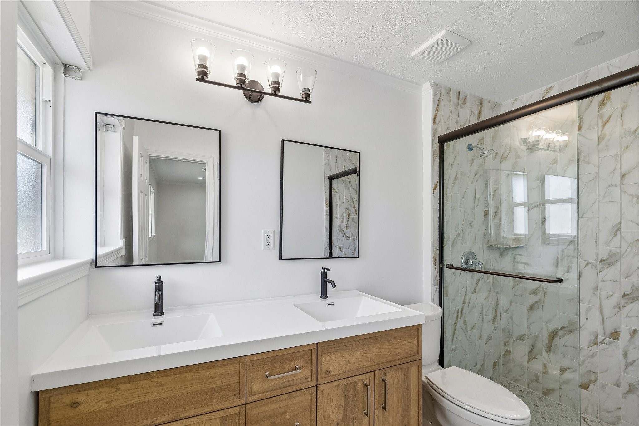 4802 Elm Street Property Photo 19