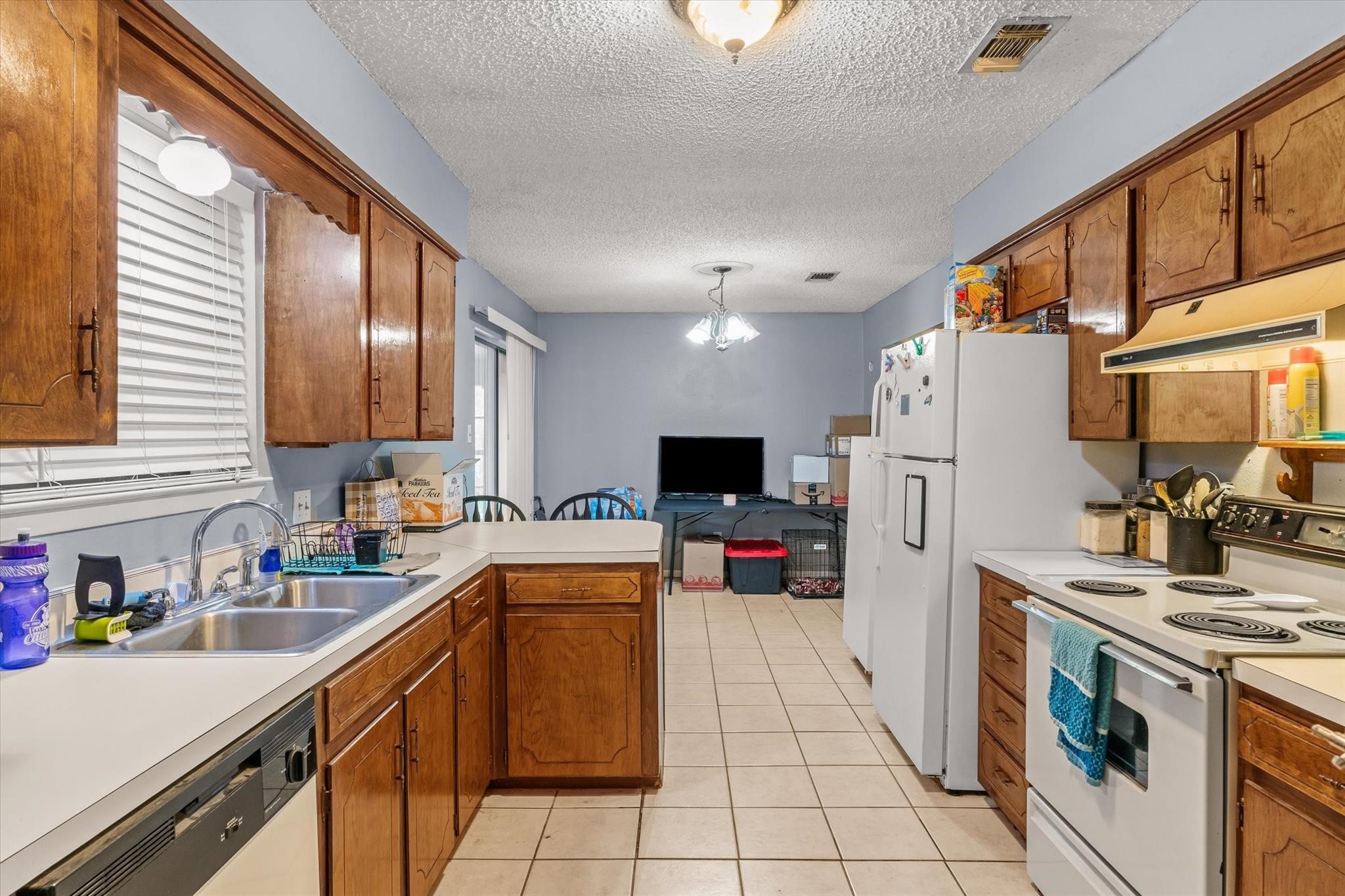 721 Water Crest Circle Property Photo 8