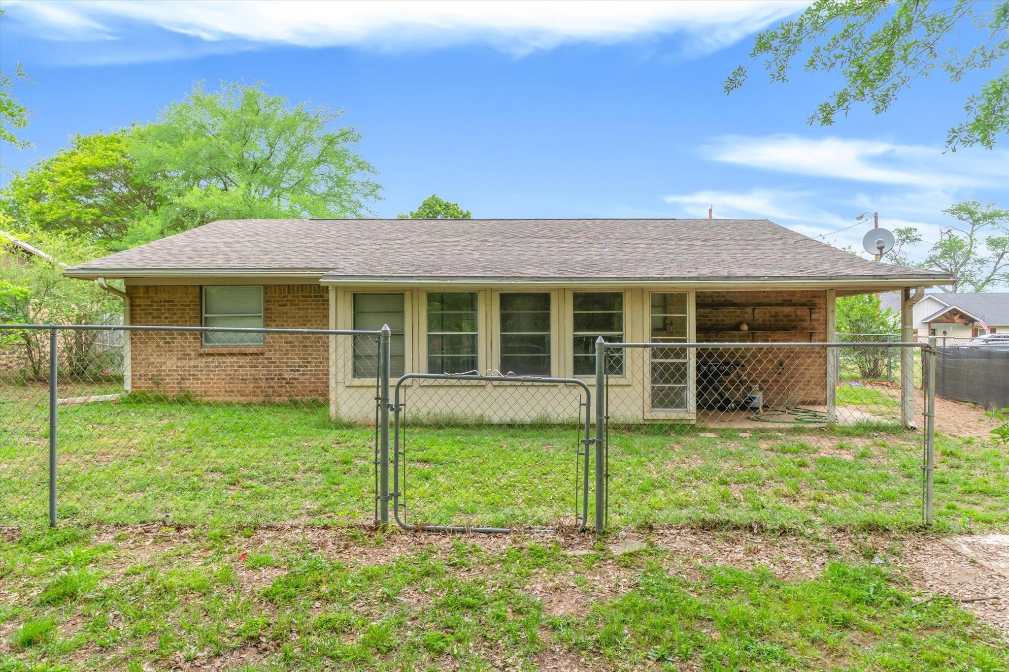 721 Water Crest Circle Property Photo 17