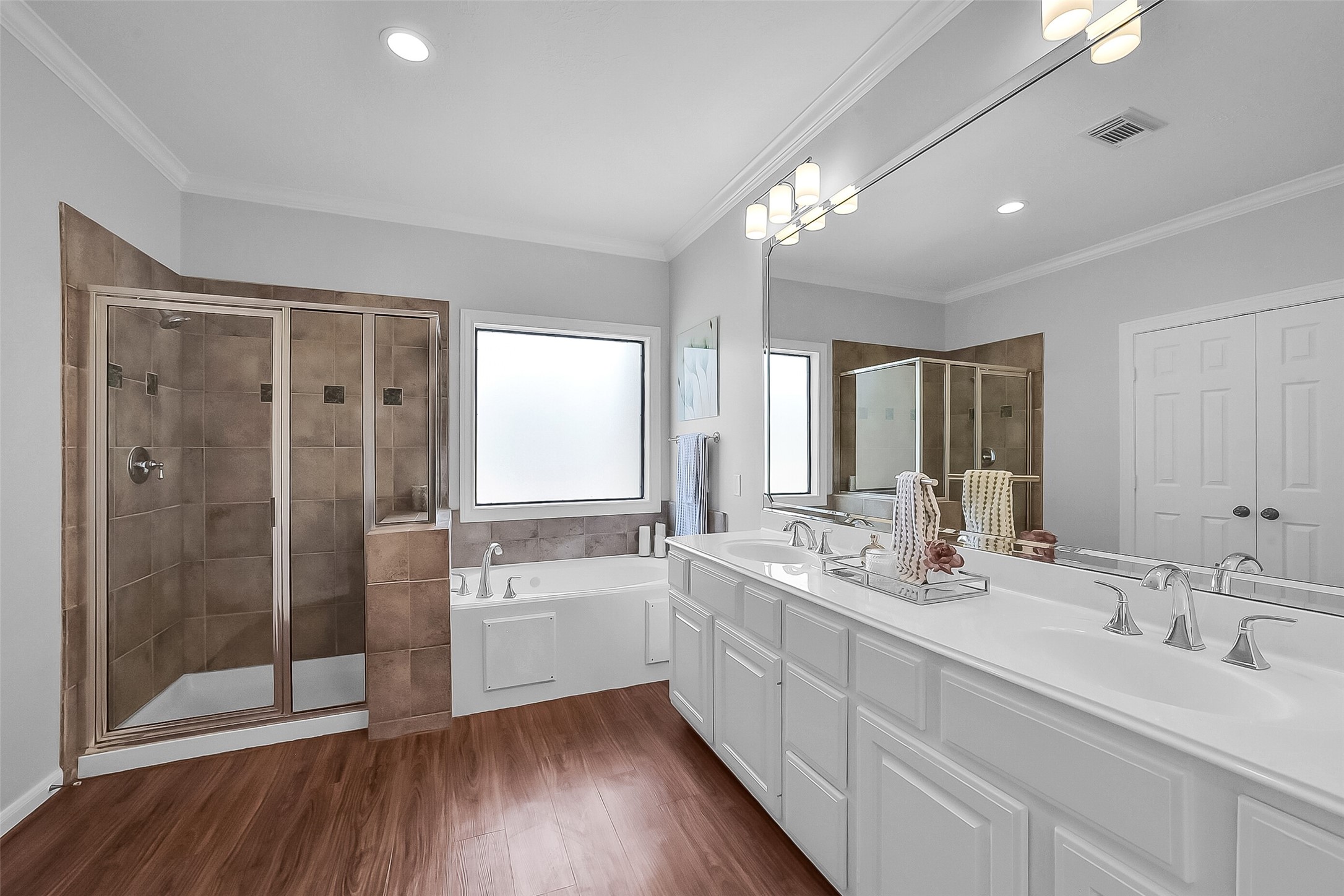 3322 Memorial Crest Boulevard Property Photo 15