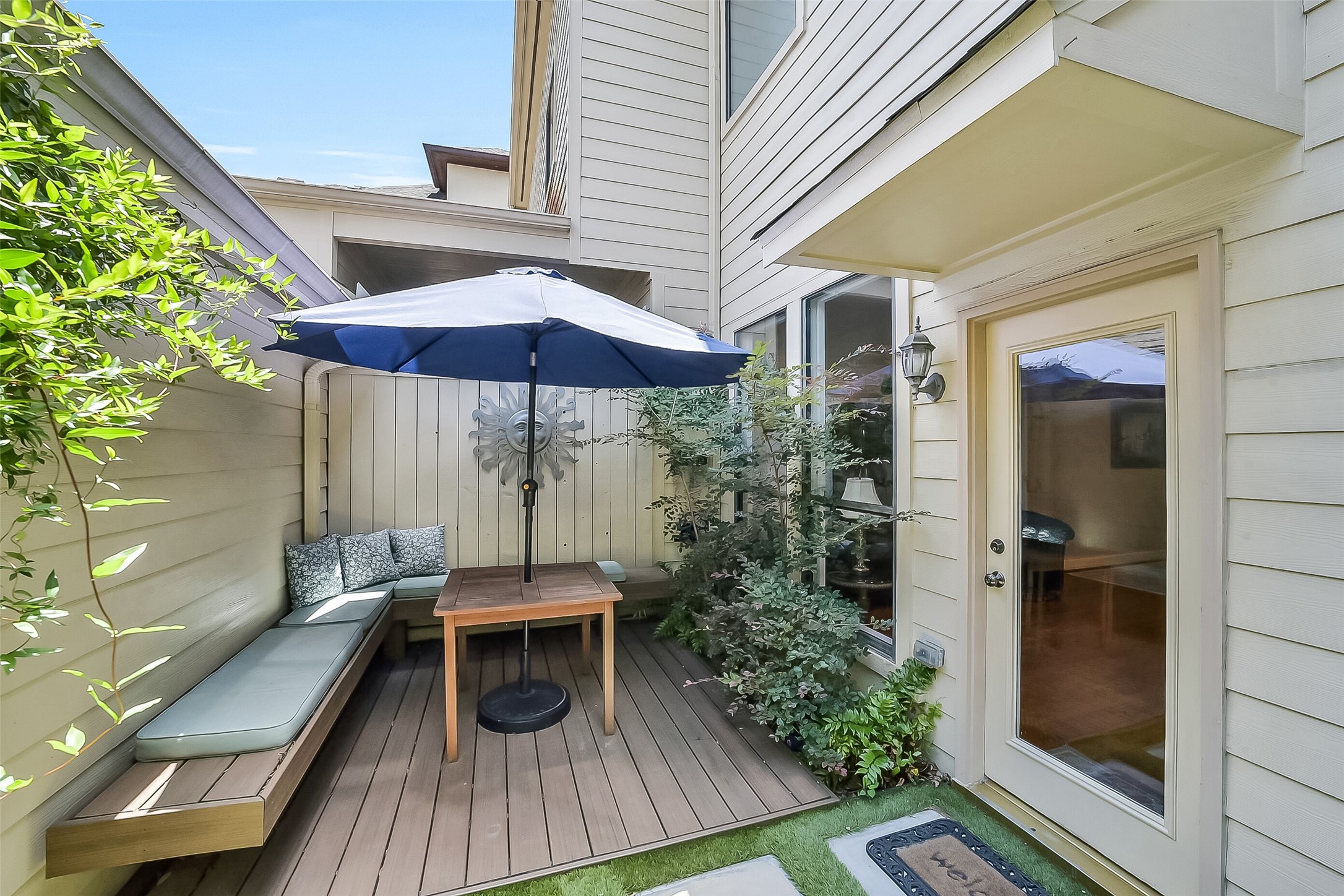 3322 Memorial Crest Boulevard Property Photo 24
