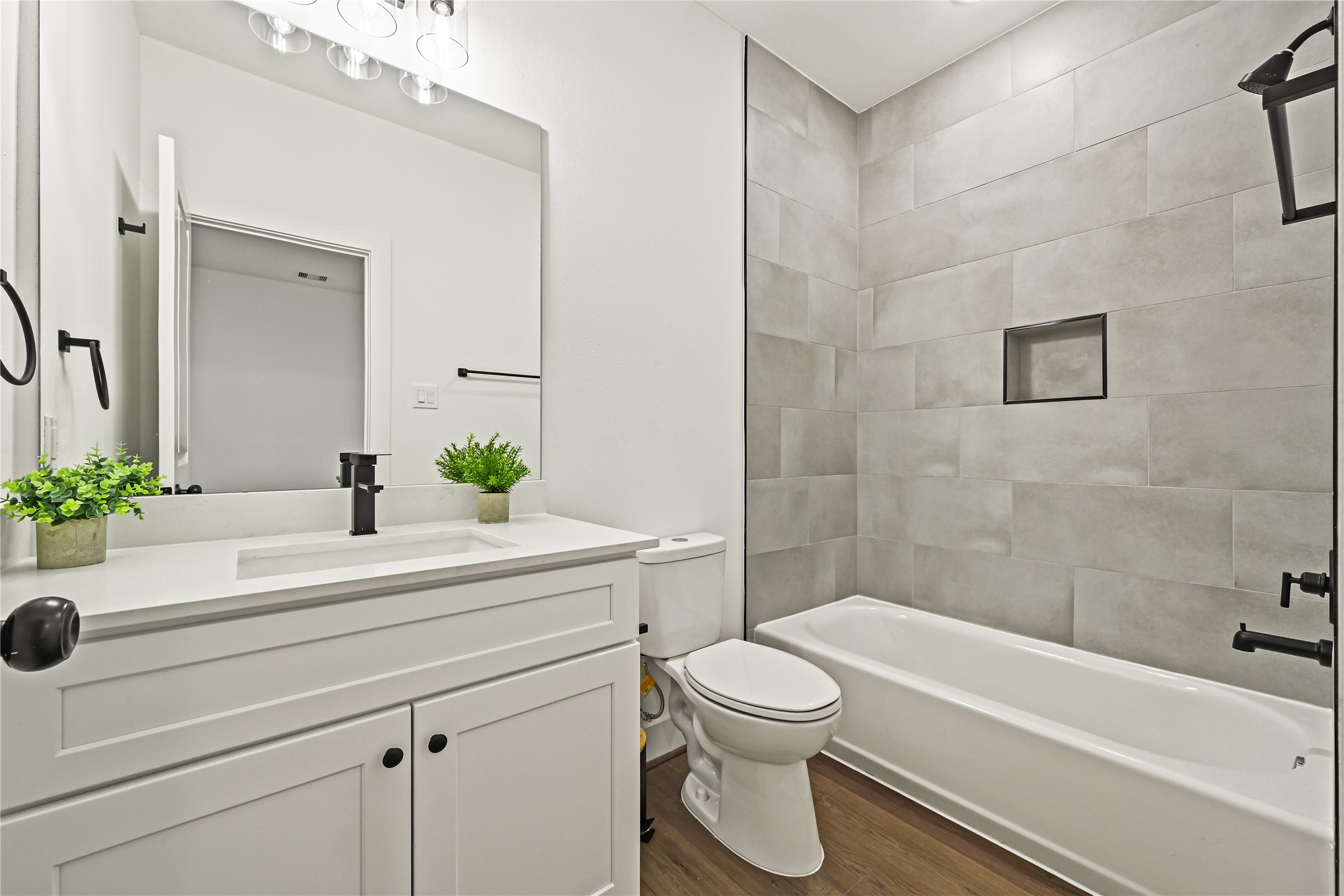 6538 Goldspier Dr Property Photo 6