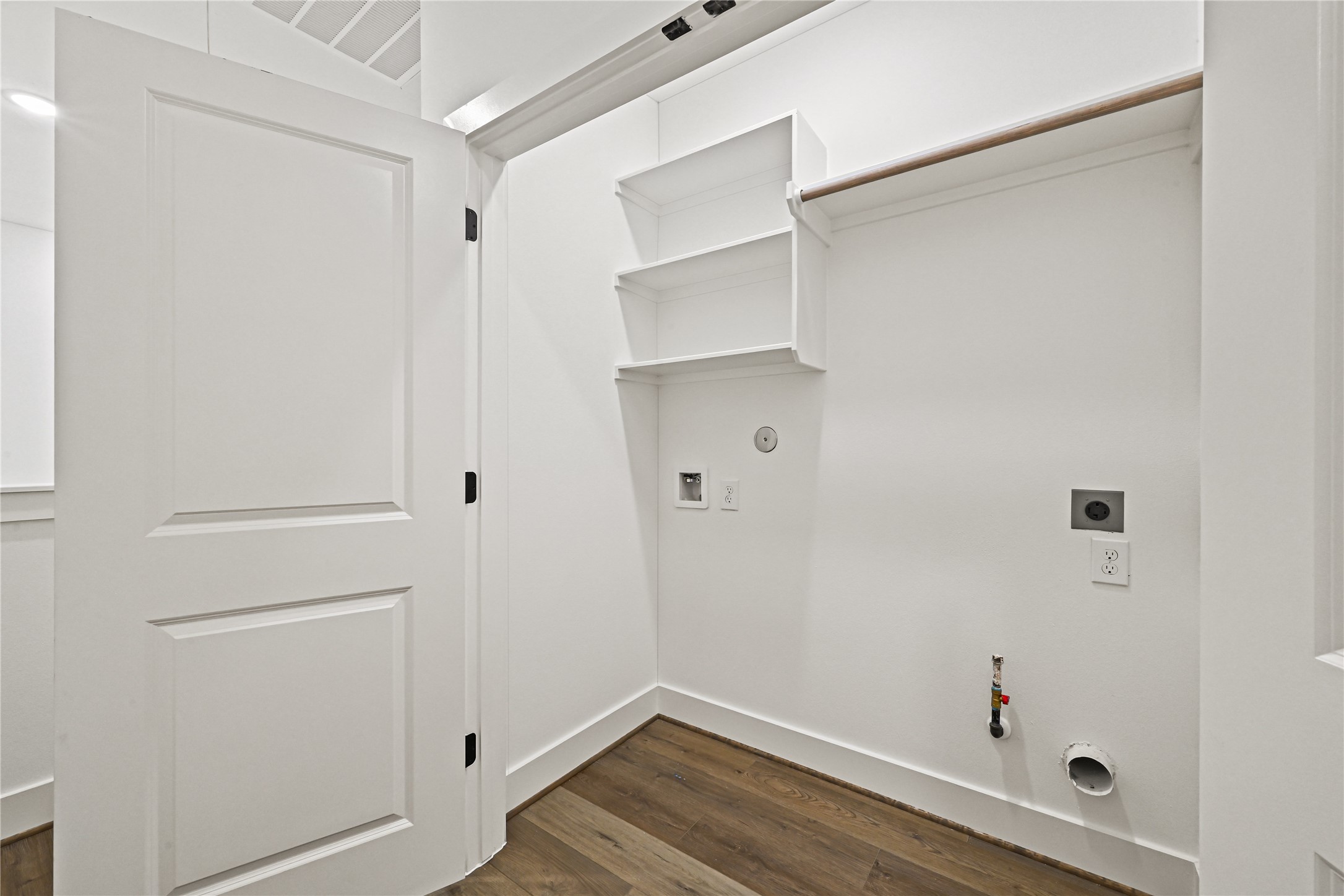 6538 Goldspier Dr Property Photo 23