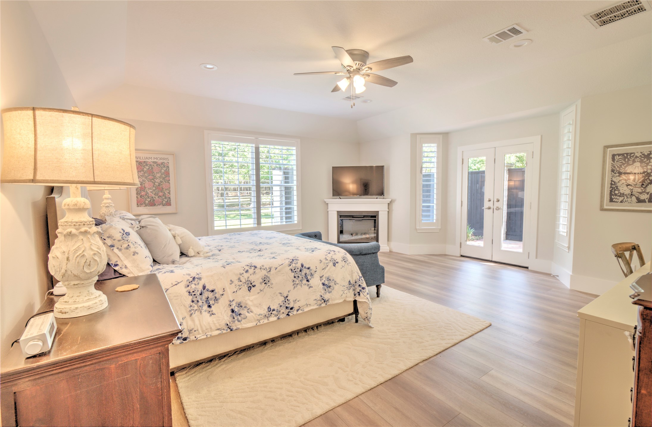 15508 Crown Oaks Drive Property Photo 17