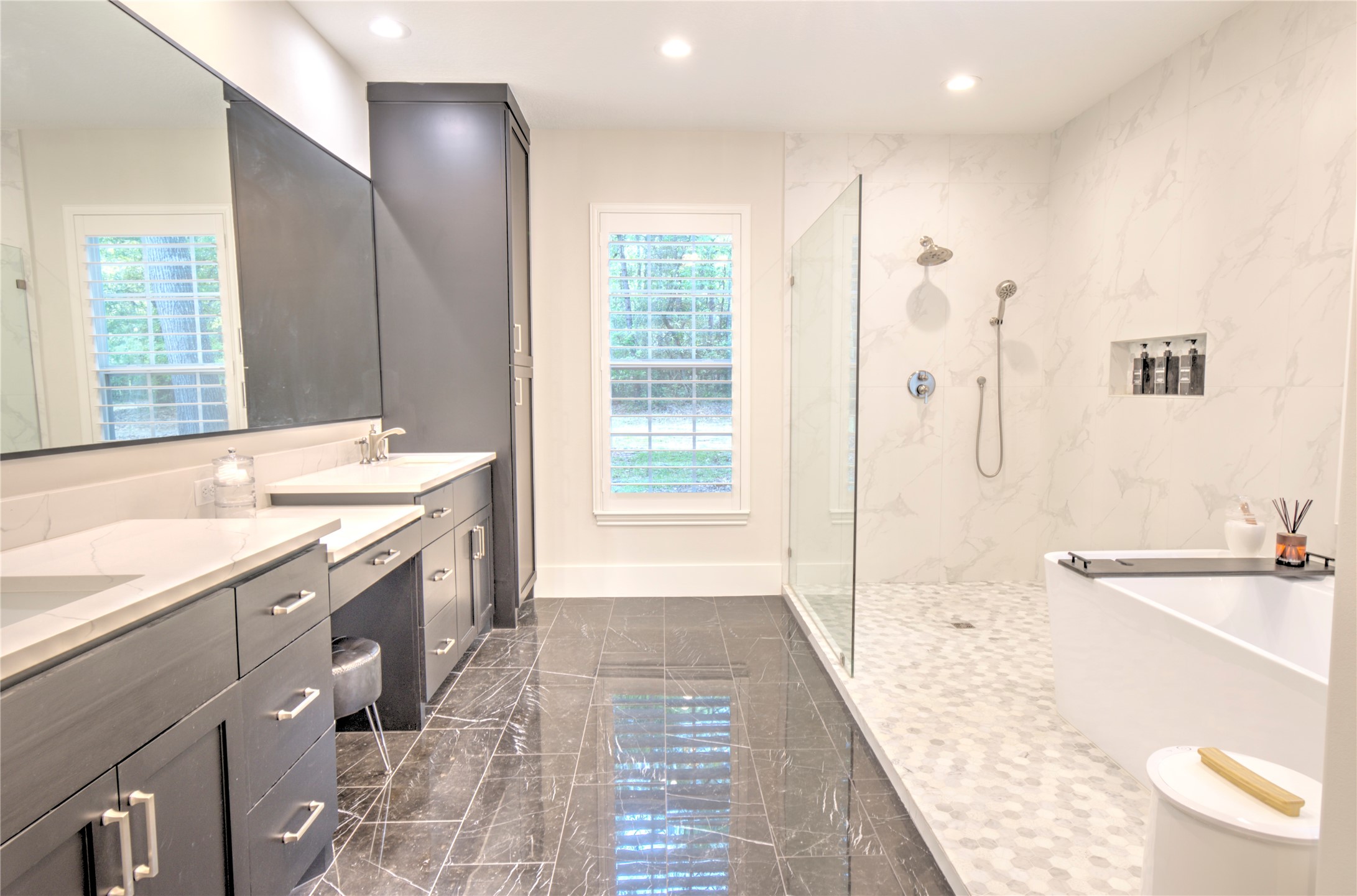 15508 Crown Oaks Drive Property Photo 21