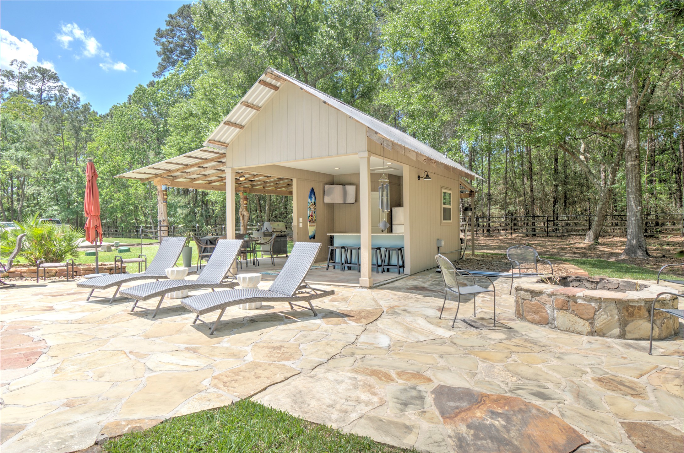 15508 Crown Oaks Drive Property Photo 34