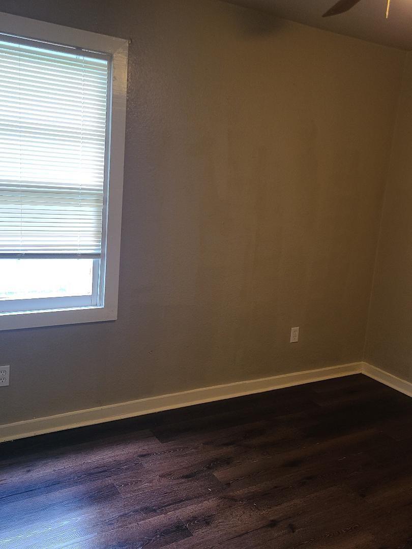 5018 Willow Glen Drive Property Photo 10