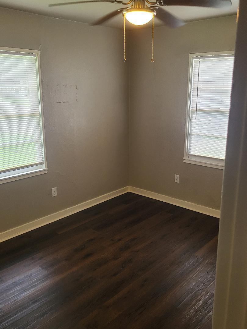 5018 Willow Glen Drive Property Photo 13
