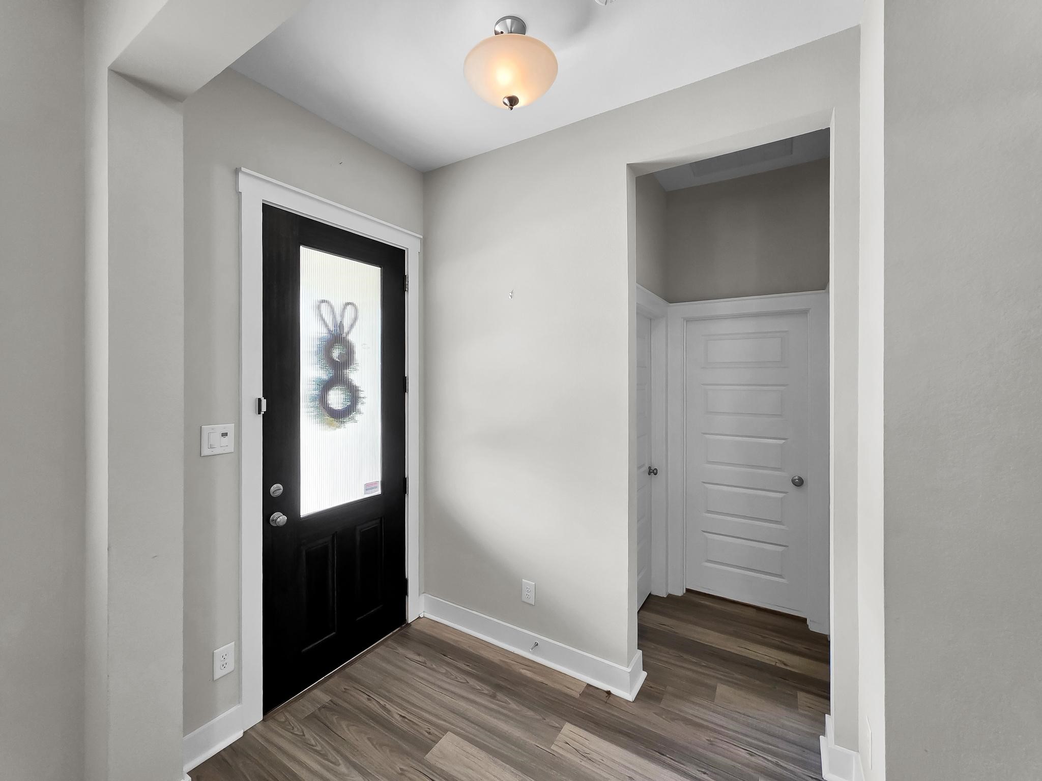 18422 Central Creek Drive Property Photo 10
