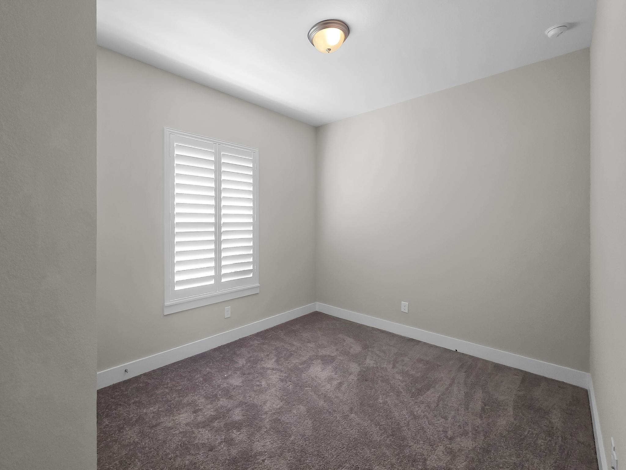 18422 Central Creek Drive Property Photo 29
