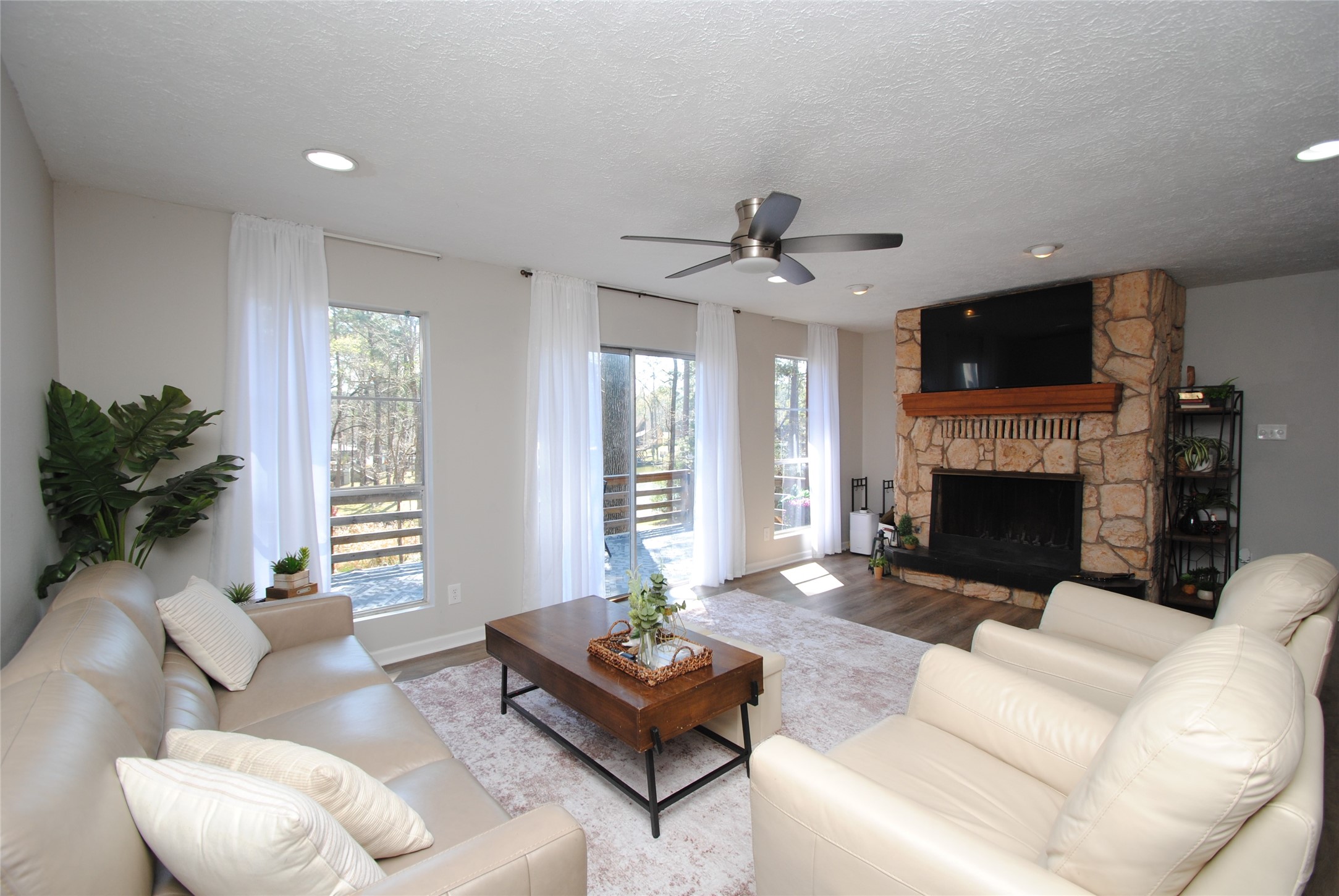 59 Paradise Loop Property Photo 10