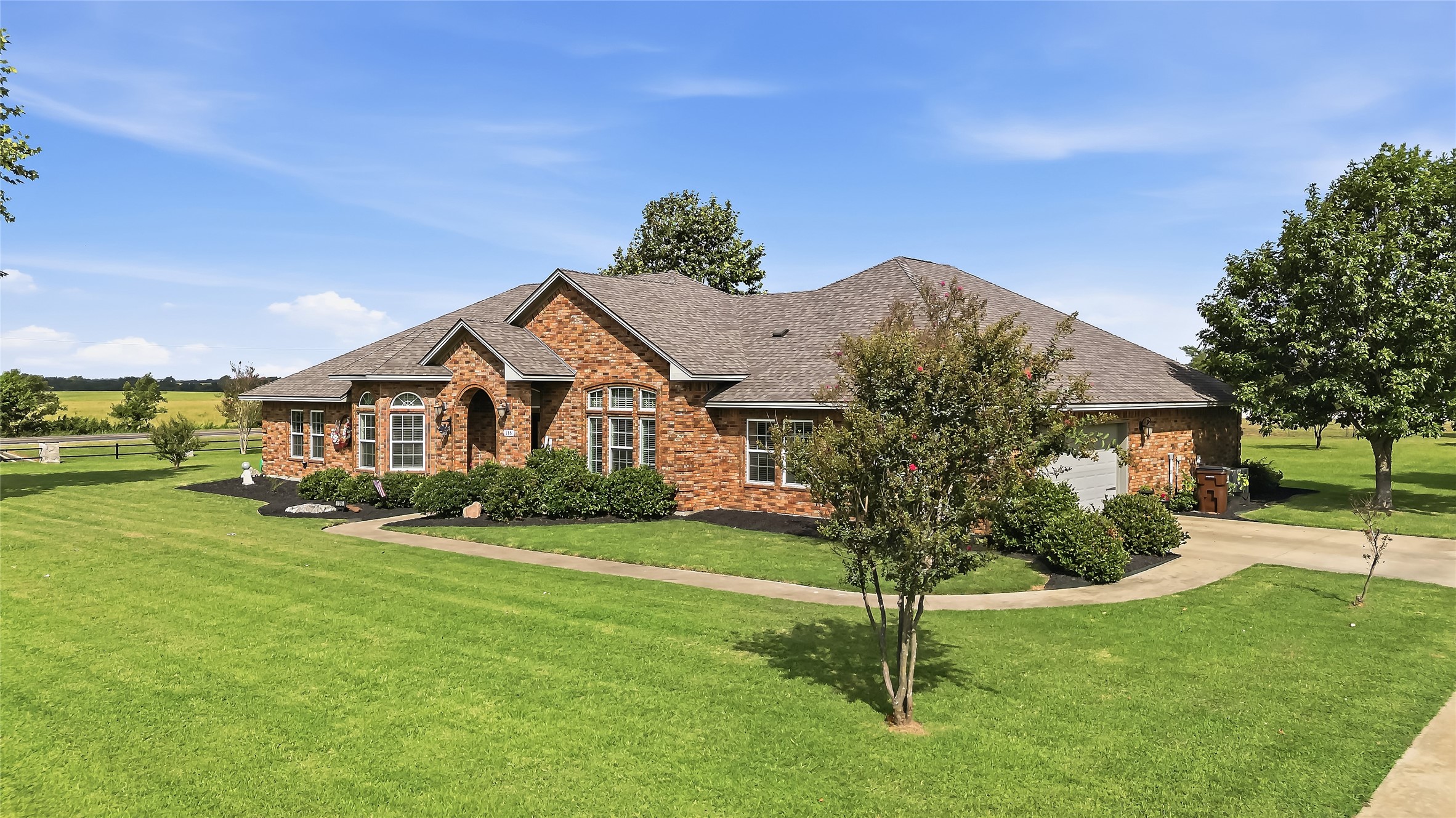 135 Apache Property Photo 2