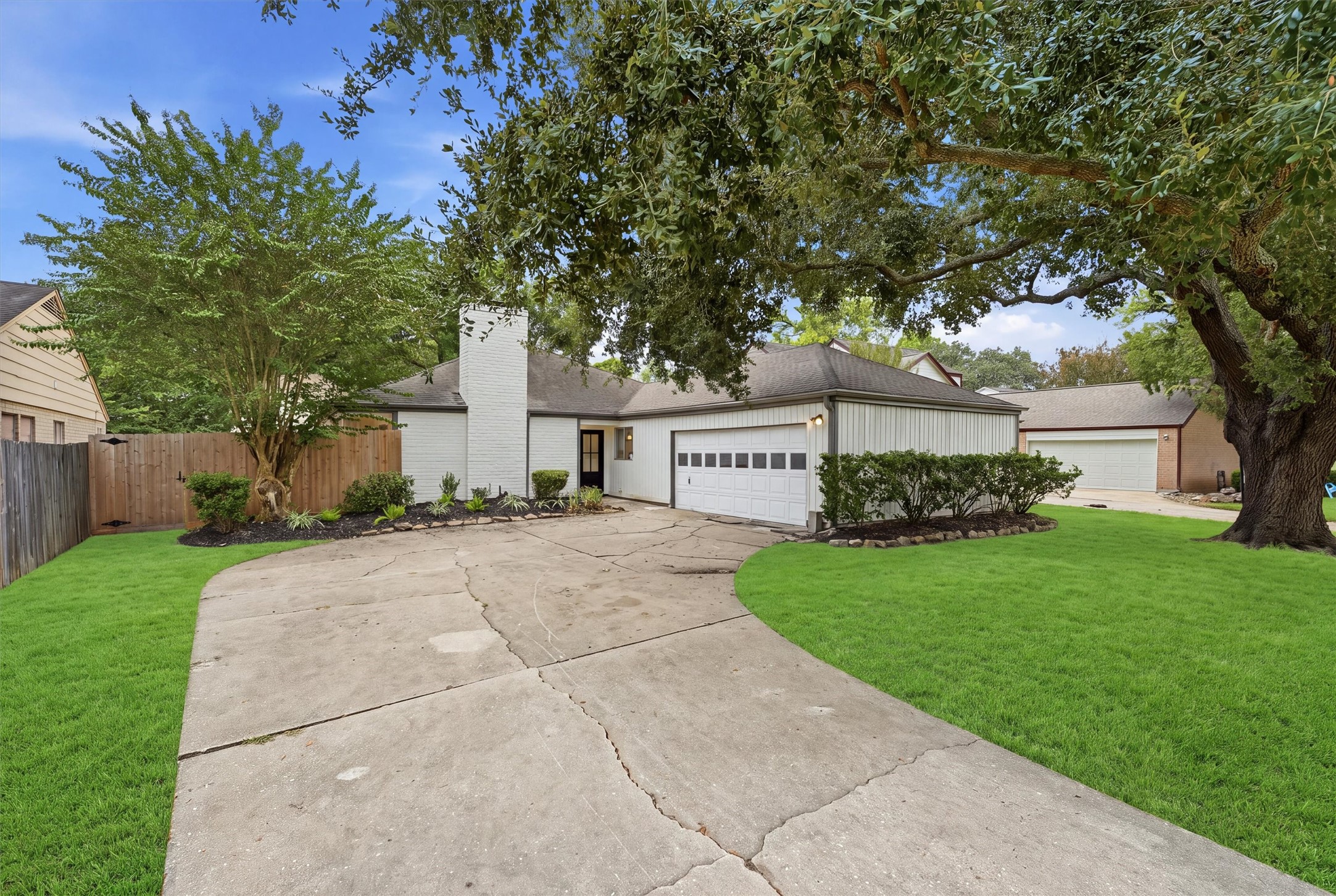 11415 Overbrook Lane Property Photo 1