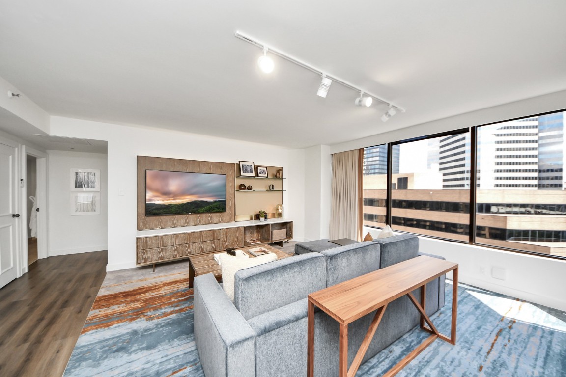 1300 Lamar Street T3 Property Photo 14