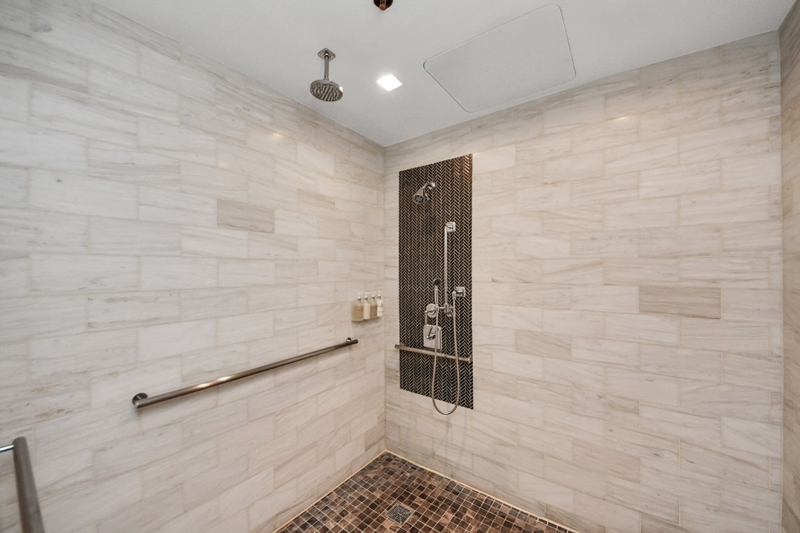 1300 Lamar Street T3 Property Photo 45