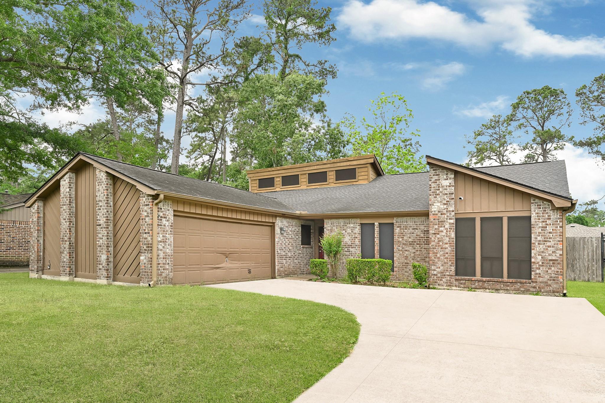 2903 Woodland Grove Drive, Houston TX 77339 Property Photo 1