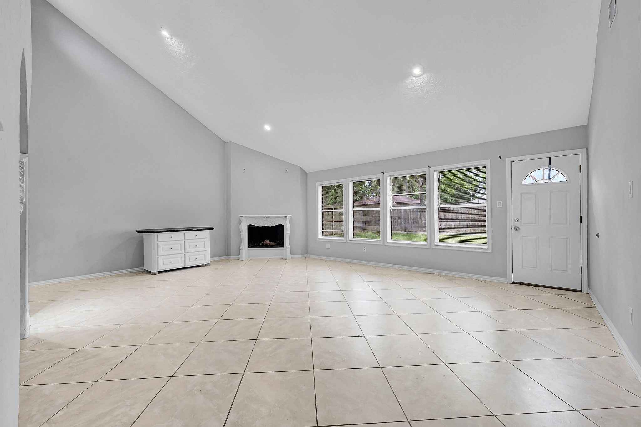 2903 Woodland Grove Drive Property Photo 6