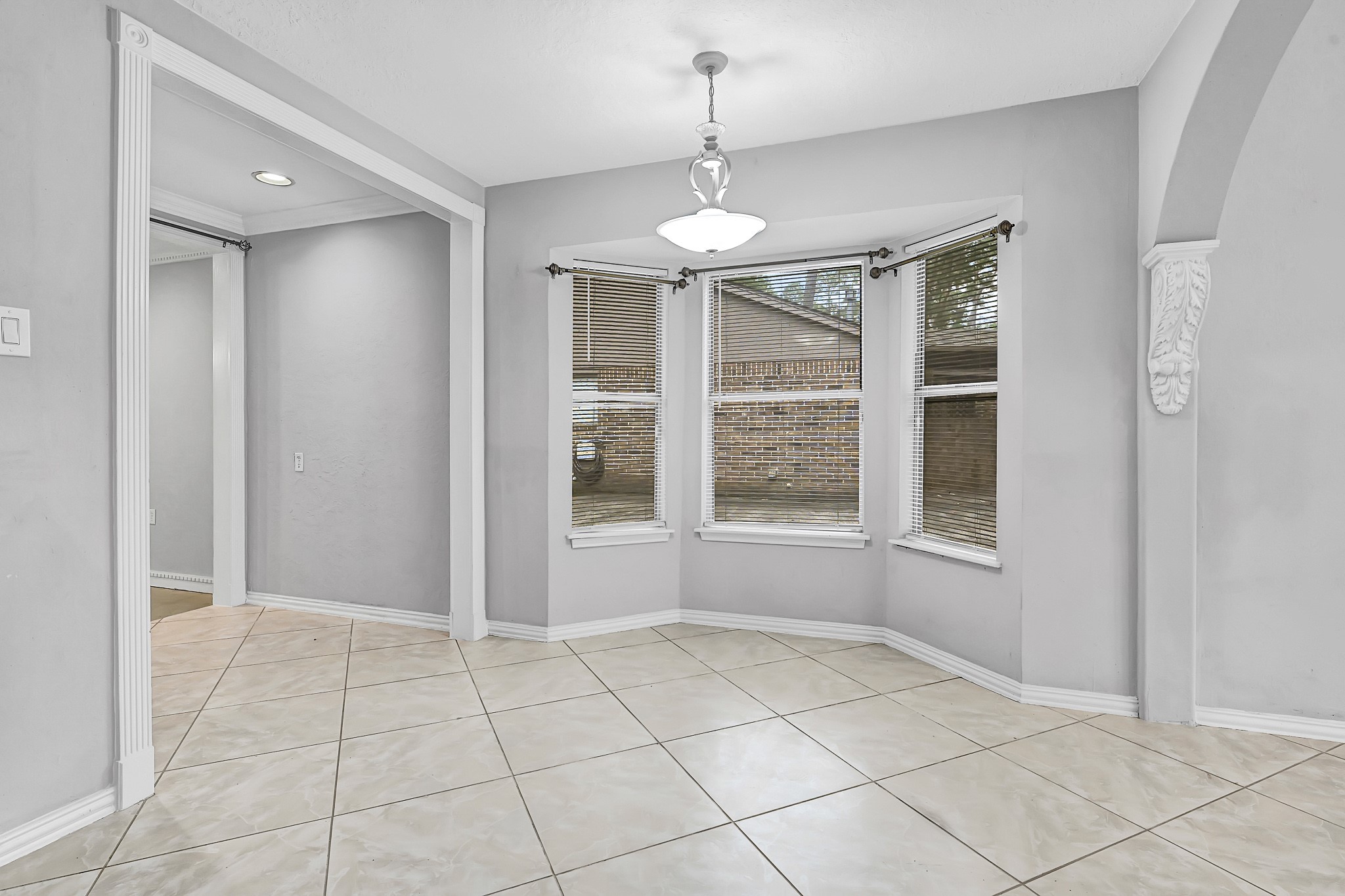 2903 Woodland Grove Drive Property Photo 11