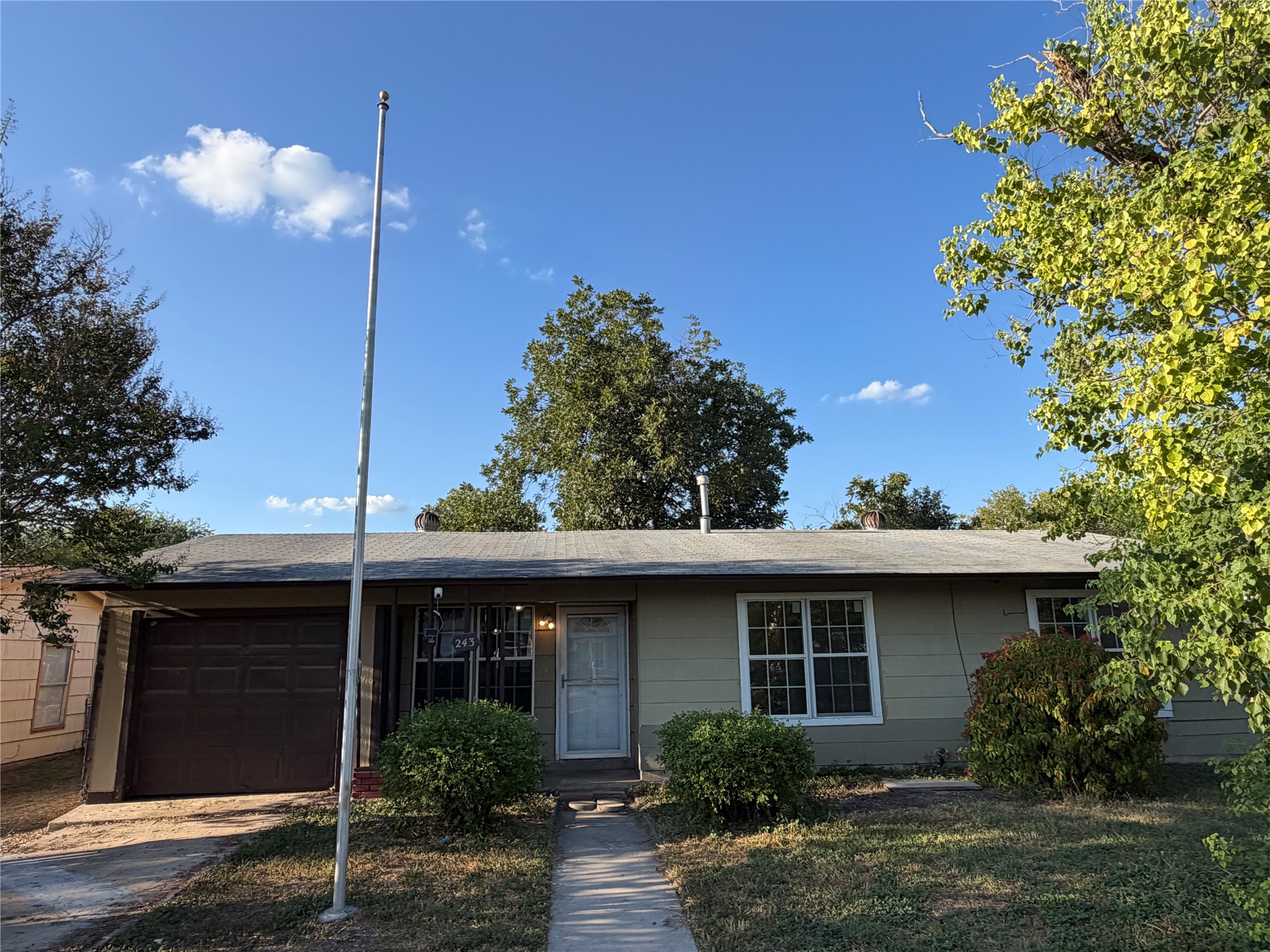 243 Brandywine Avenue Property Photo 1