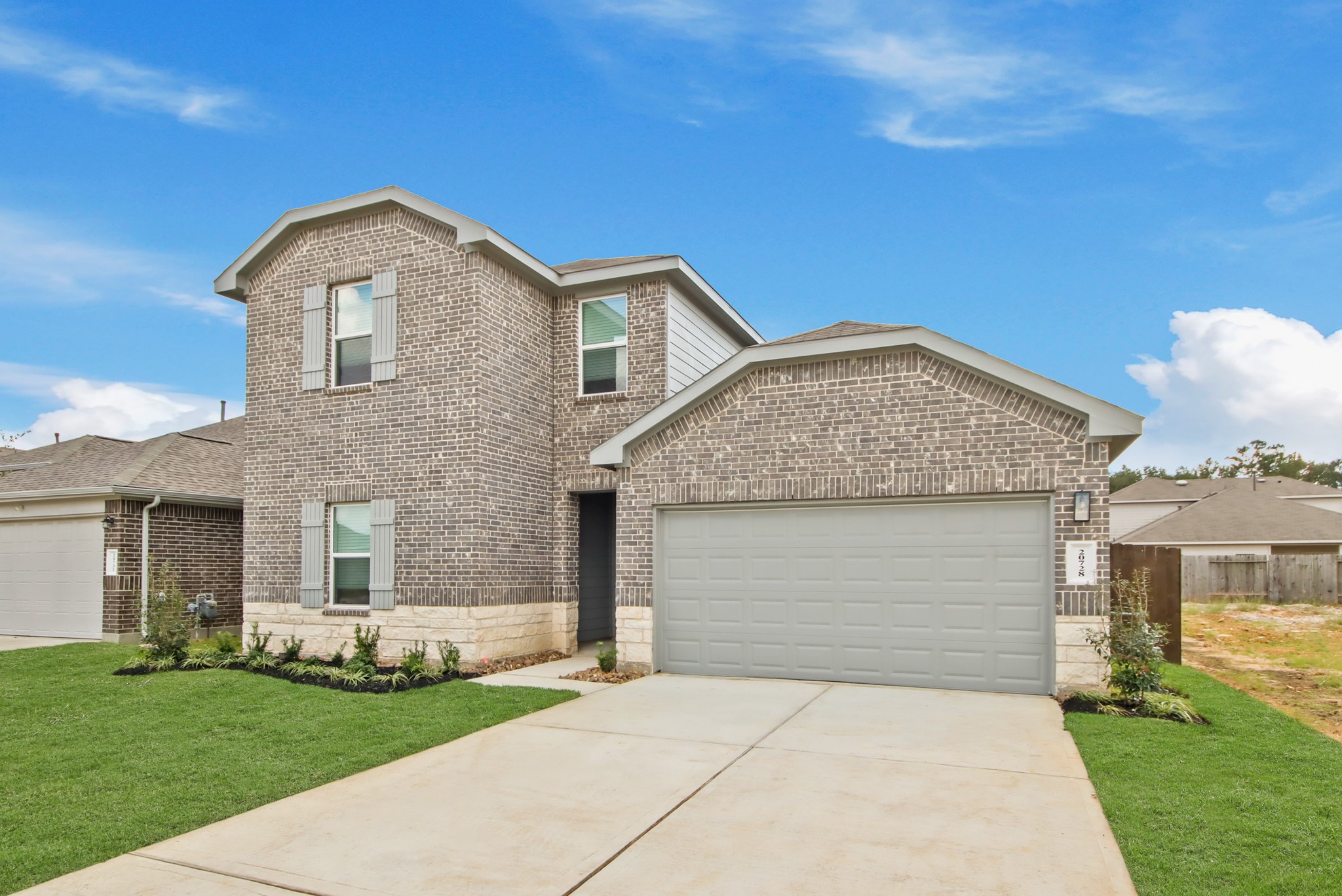 20728 Central Concave Drive Property Photo 2