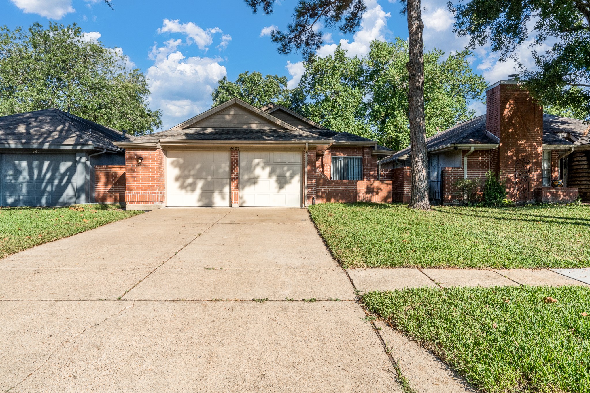 8607 Laurel Trails Drive Property Photo 4