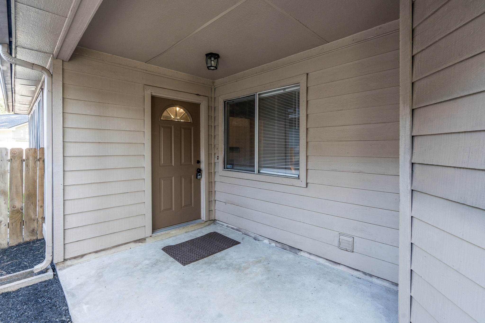 8607 Laurel Trails Drive Property Photo 5