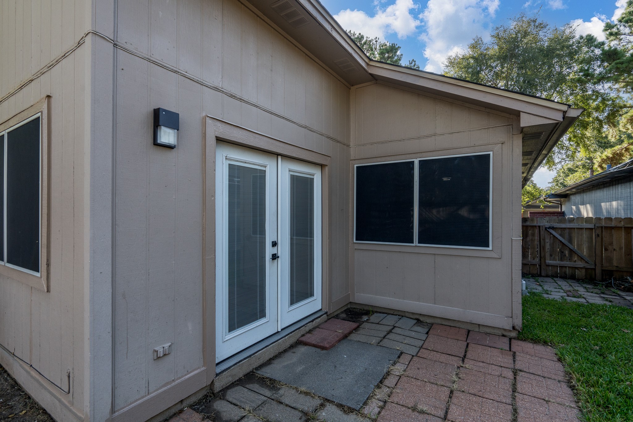 8607 Laurel Trails Drive Property Photo 28