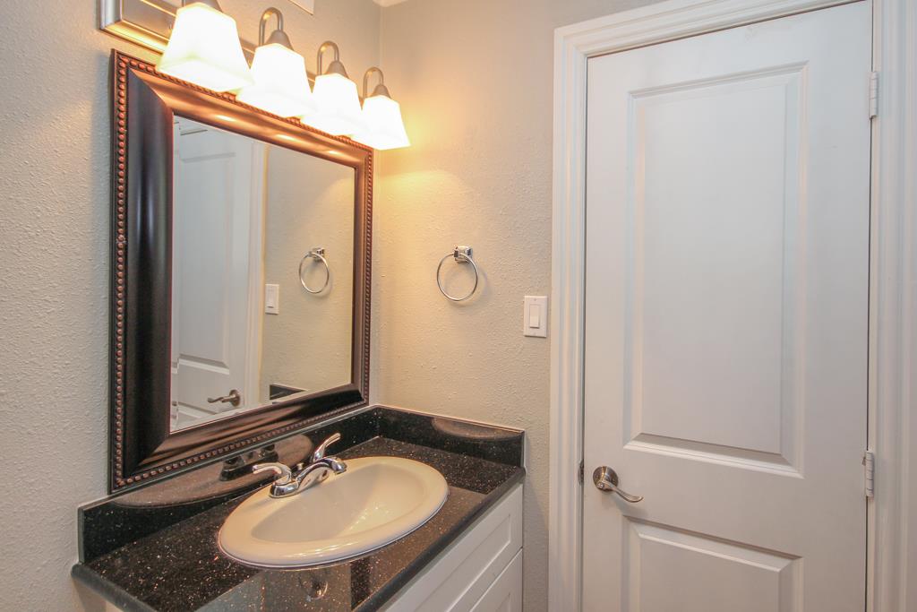 2011 Marshall Street 15 Property Photo 15
