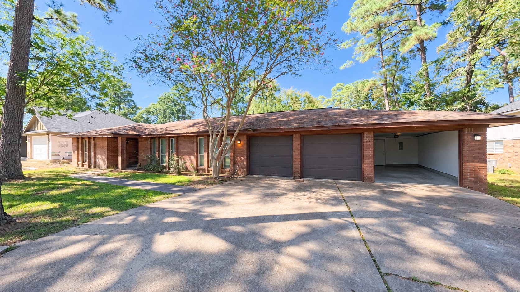 2118 Eagle Point Road Property Photo 1