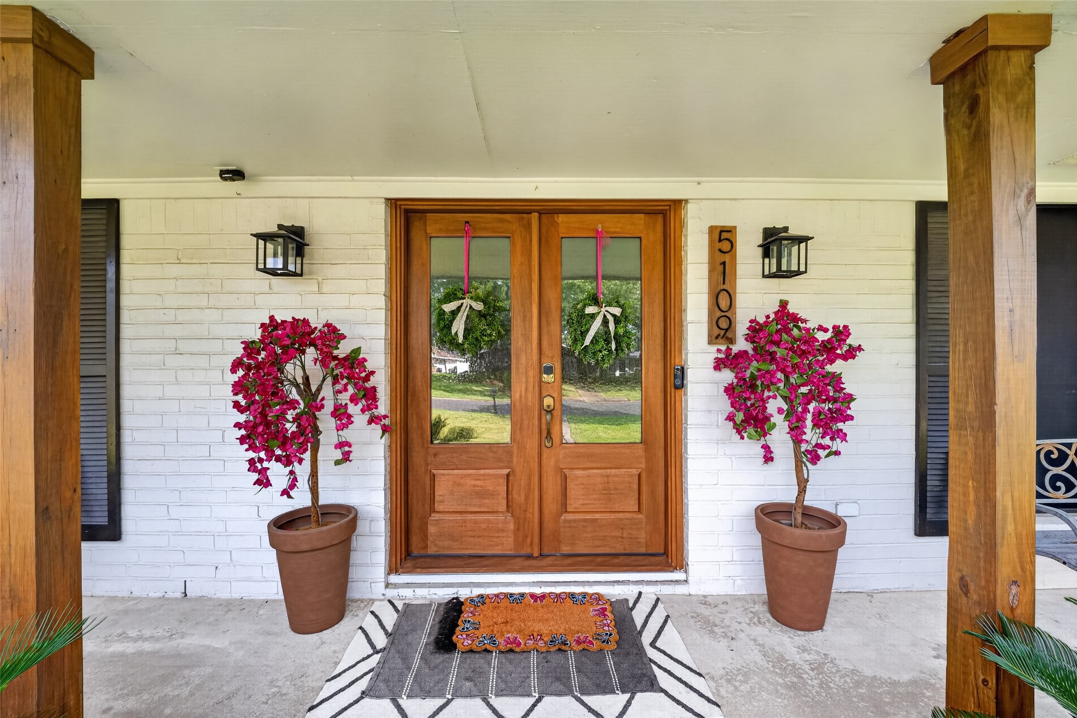5109 Glenhaven Drive Property Photo 4