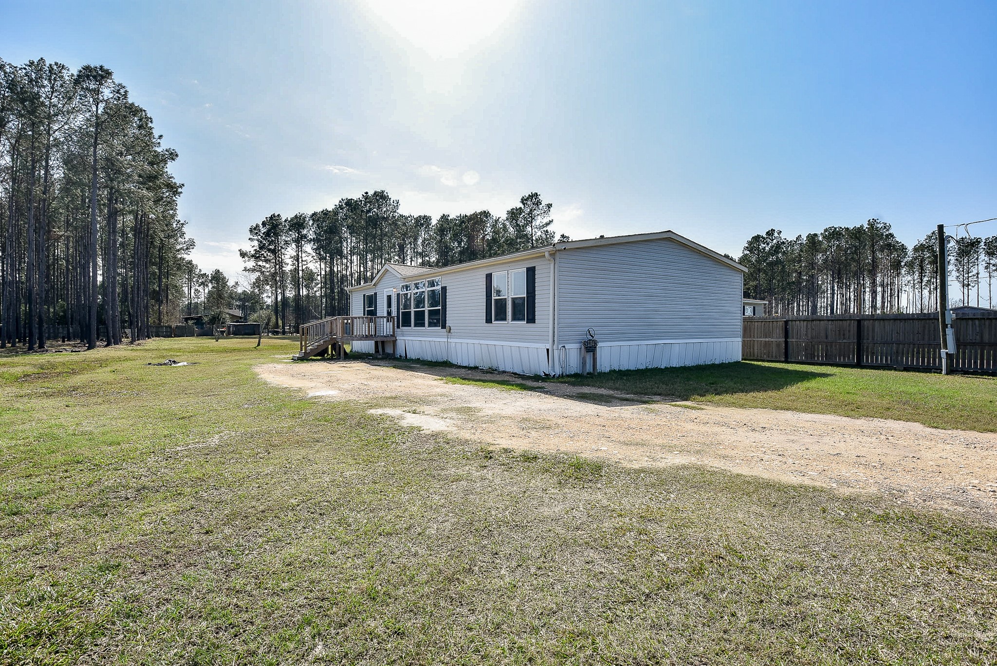 2284 County Road 3542 Property Photo 1