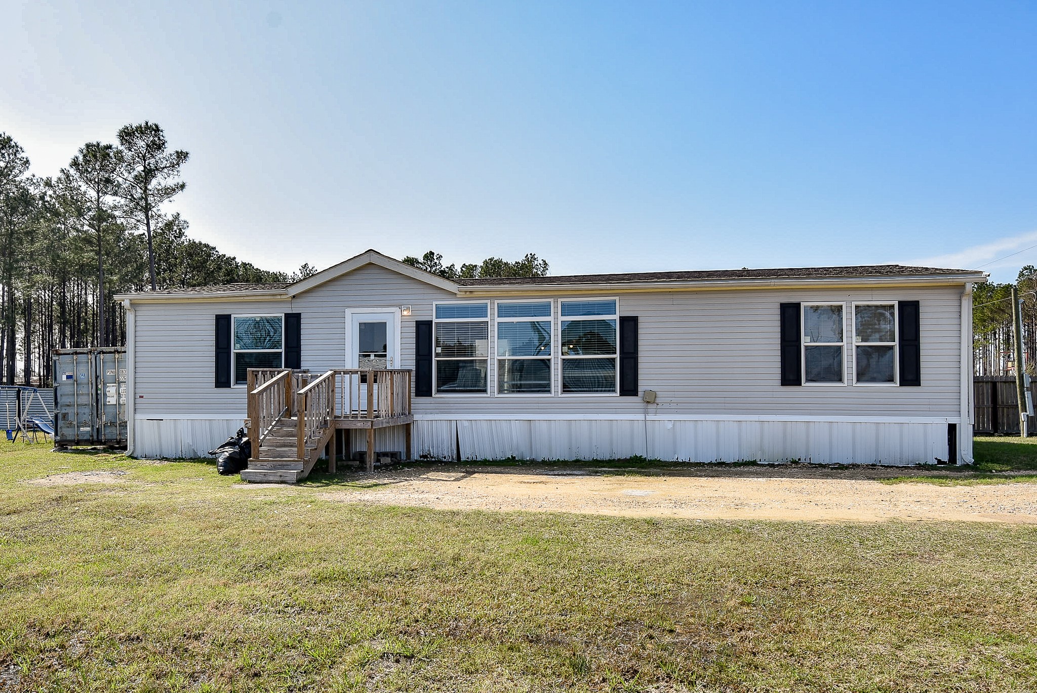 2284 County Road 3542 Property Photo 2